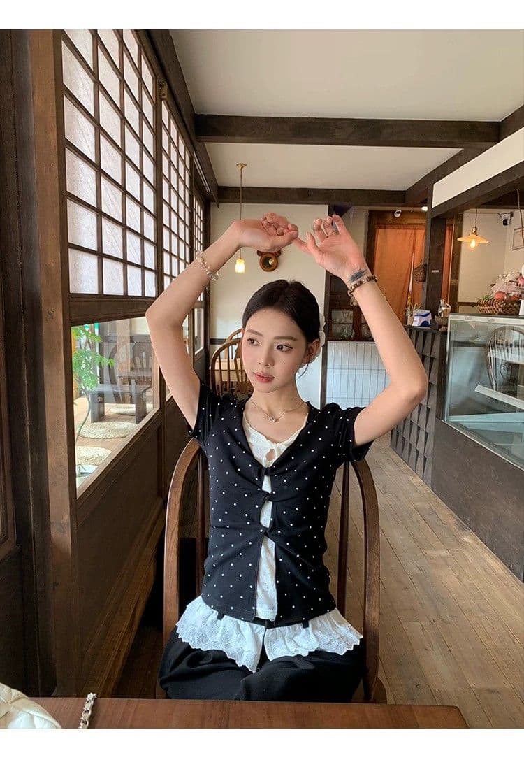 260 그램 사람들 면 검정색 도트 무늬 페이크 레이어드 레이스 긍정적 인 어깨 반팔 티셔츠 여성 여름 한 부서 디자인 센스 맨위 상세 이미지 10