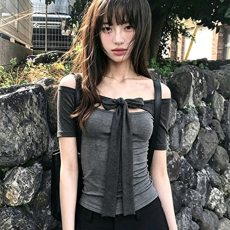 사람들 면 면 컬러 짜임 기사 회색 오프숄더 중간 소매 티셔츠 여성 여름 스트랩 몸매 가꾸기 디자인 센스 오프숄더 맨위