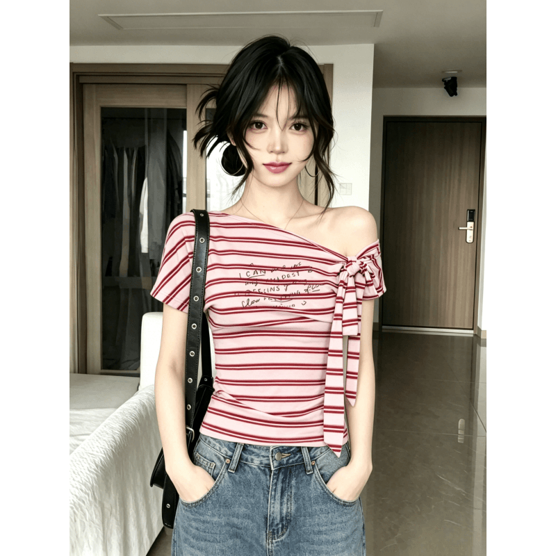 원본 품질 핫걸 바람 스트라이프 비스듬한 어깨 반팔 티셔츠 여성 여름 몸매 가꾸기 슬림해 보이는 나비 매듭 스트랩 맨위