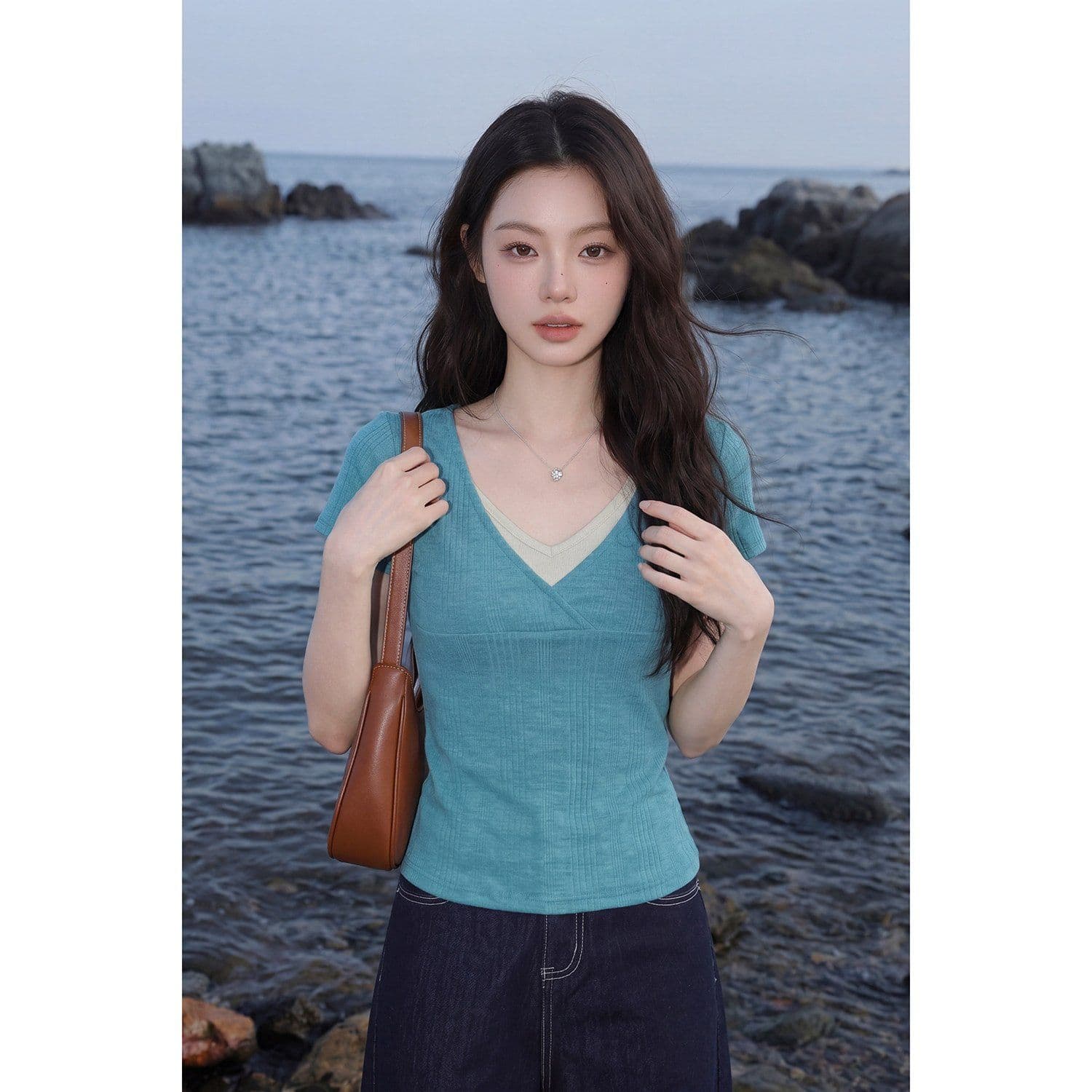 230 크 대나무 마디 63 폴리 에스터 32 면 5 암모니아 Lun 배색 패치워크 V넥 티셔츠 여름 새로운 페이크 레이어드 몸매 가꾸기 맨위 상세 이미지 4