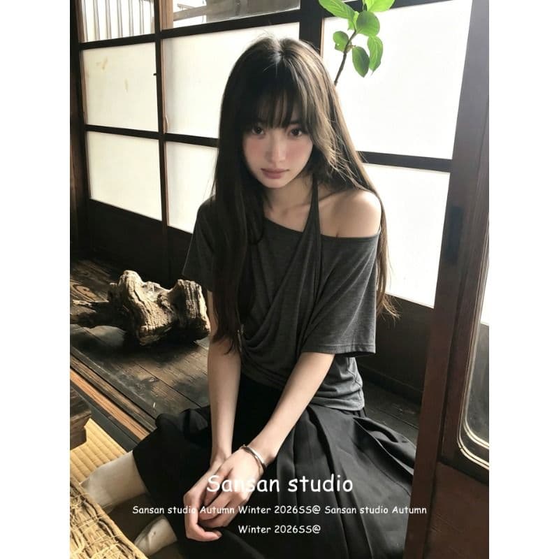 컬러 코튼 당겨 프레임 페이크 레이어드 반팔 여성 여름 오프숄더 배트윙 소매 티셔츠 슬림해 보이는 오프숄더 행침 목 맨위 이미지 2