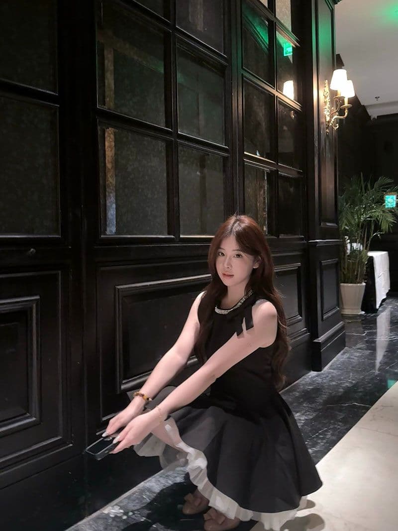 2026 섹션 라운드 넥 작은 검은 드레스 생일 공주 퍼프 치마 고급 센스 민소매 조끼 스커트 한 마디 여성 드레스 상세 이미지 2