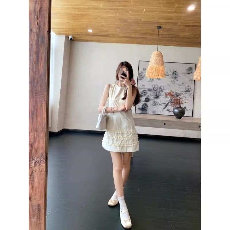 프랑스식 품격 프릴 민소매 조끼 여성 드레스 여름 새로운 작은 대중 디자인 센스 허리 수축 슬림해 보이는 미니 스커트 이미지 5