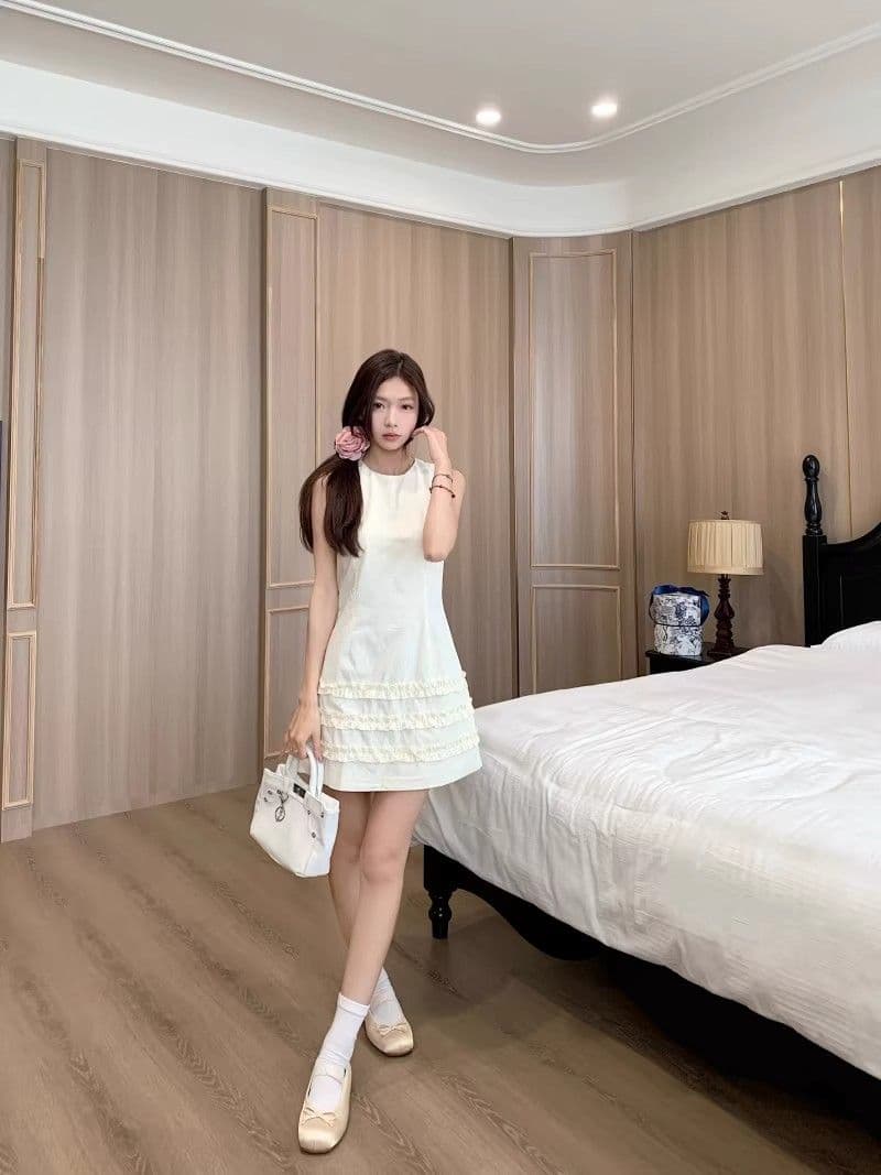 프랑스식 품격 프릴 민소매 조끼 여성 드레스 여름 새로운 작은 대중 디자인 센스 허리 수축 슬림해 보이는 미니 스커트 상세 이미지 8