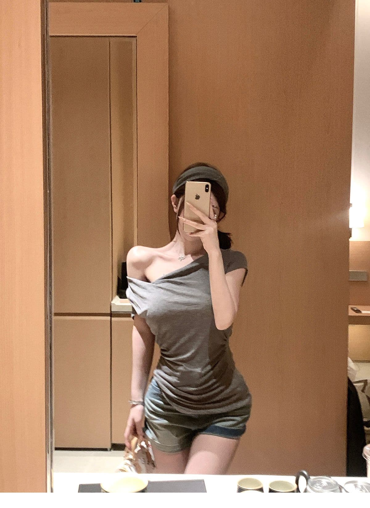 원본 원단 디자인 센스 매듭 비스듬한 어깨 핀치 Pleat 허리 수축 슬림해 보이는 티셔츠 핫걸 품격 슬림해 보이는 맨위 상세 이미지 6