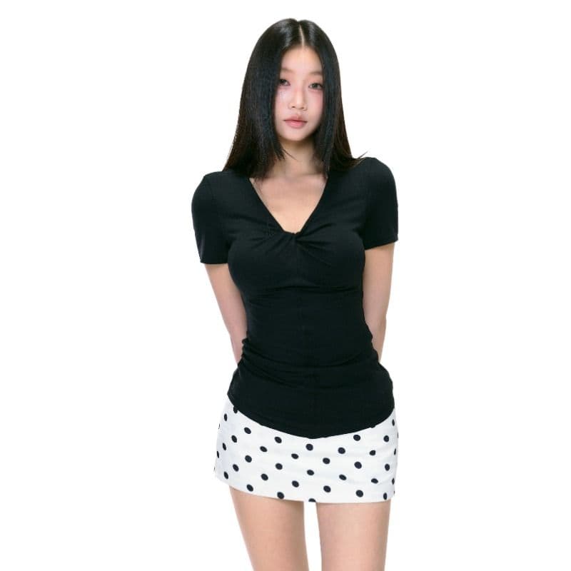 한 부서 섹시함 순수한 욕망 바람 V넥 비틀림 티셔츠 여성 여름 디자인 센스 몸매 가꾸기 슬림해 보이는 고유 한 Chic 맨위 이미지 2