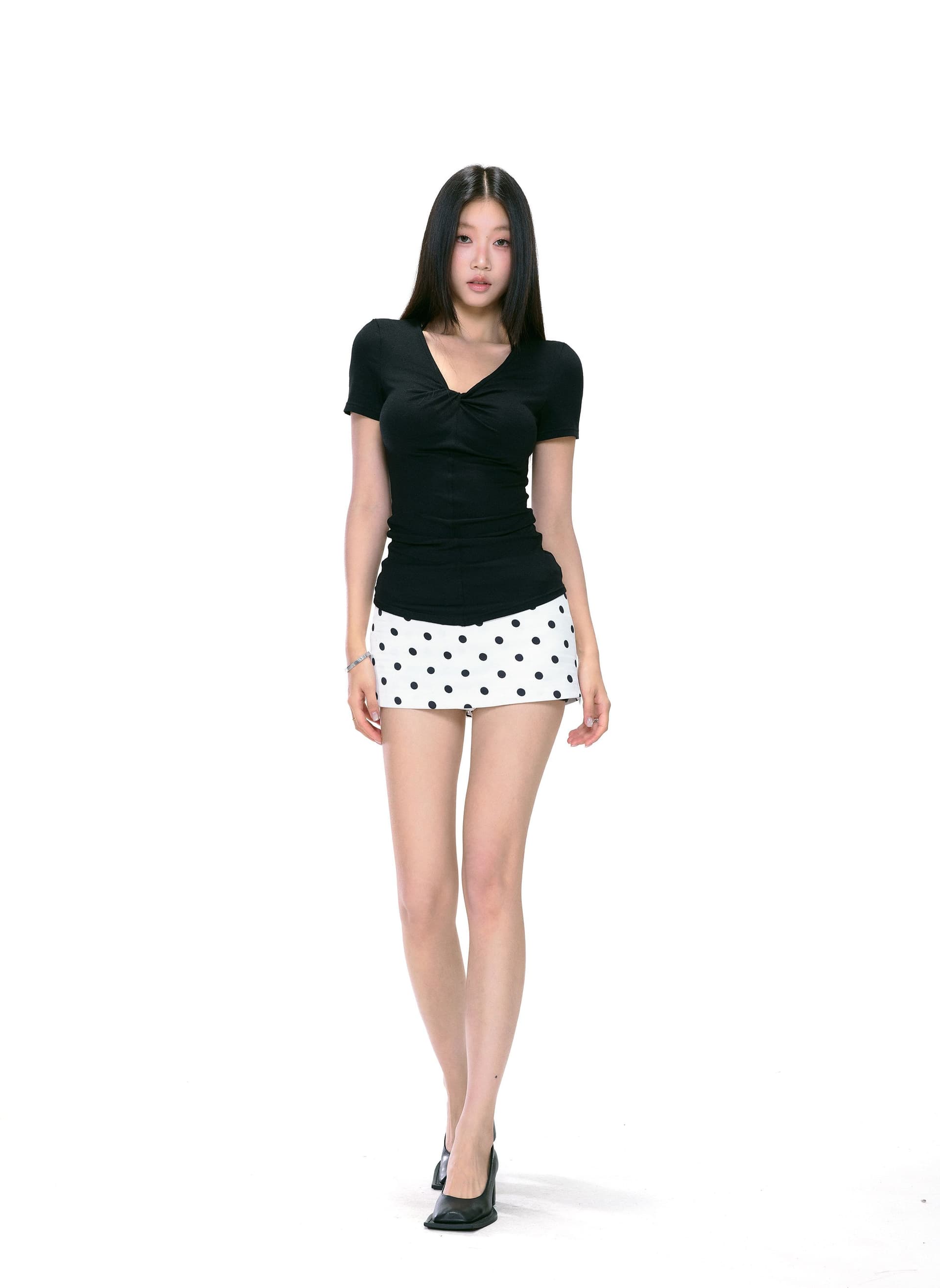 한 부서 섹시함 순수한 욕망 바람 V넥 비틀림 티셔츠 여성 여름 디자인 센스 몸매 가꾸기 슬림해 보이는 고유 한 Chic 맨위 상세 이미지 11