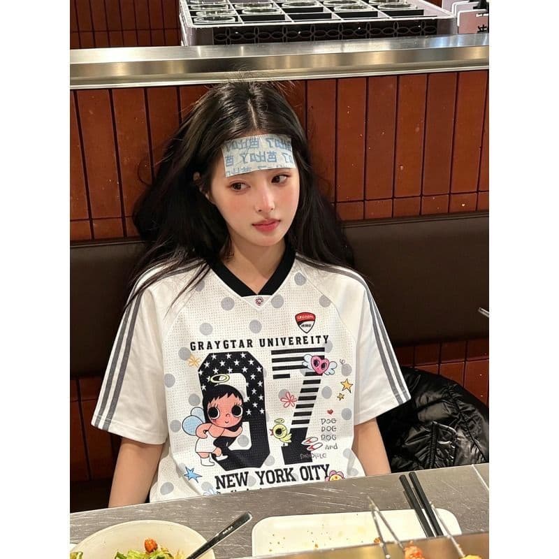 있음 선적 원본 명중 이사회 좋은 품질 원본 네클라인 광저우 원단 V넥 반팔 티셔츠 여성 이미지 4