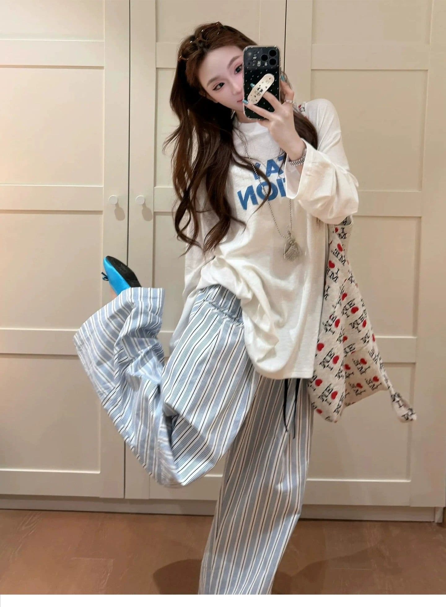 한 부서 파란색 스트라이프 캐주얼 바지 여성 여름 디자인 센스 슬림해 보이는 루즈핏 느긋한 바람 운동 와이드 레그 팬츠 롱 바지 상세 이미지 3