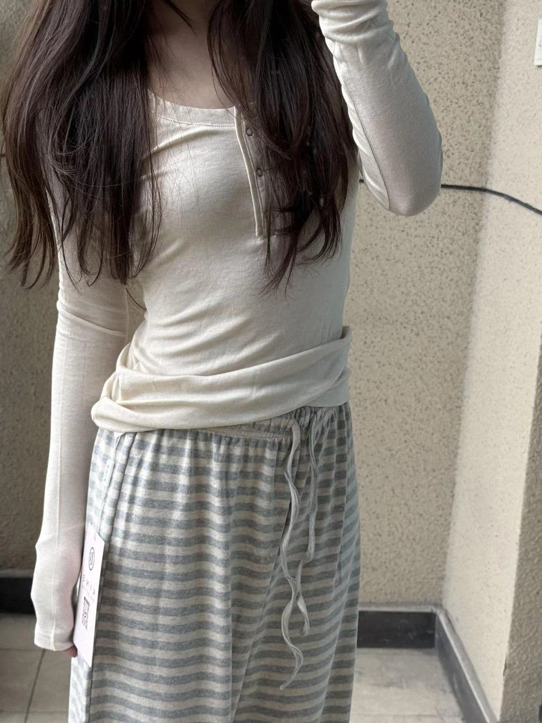 부드러운 찹쌀 편안함 회색 스트라이프 캐주얼 바지 여성 여름 얇은 스타일 루즈핏 슬림해 보이는 운동 다용도 느긋한 스트레이트 와이드 레그 팬츠 이미지 2