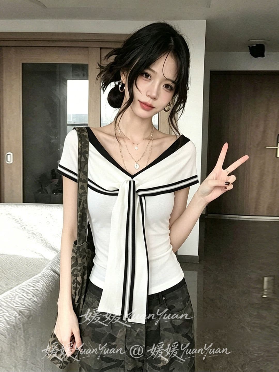 와 사고 방식 한 부서 해군 칼라 배색 반팔 티셔츠 여성 여름 새로운 몸매 가꾸기 스트랩 디자인 센스 맨위 상세 이미지 5