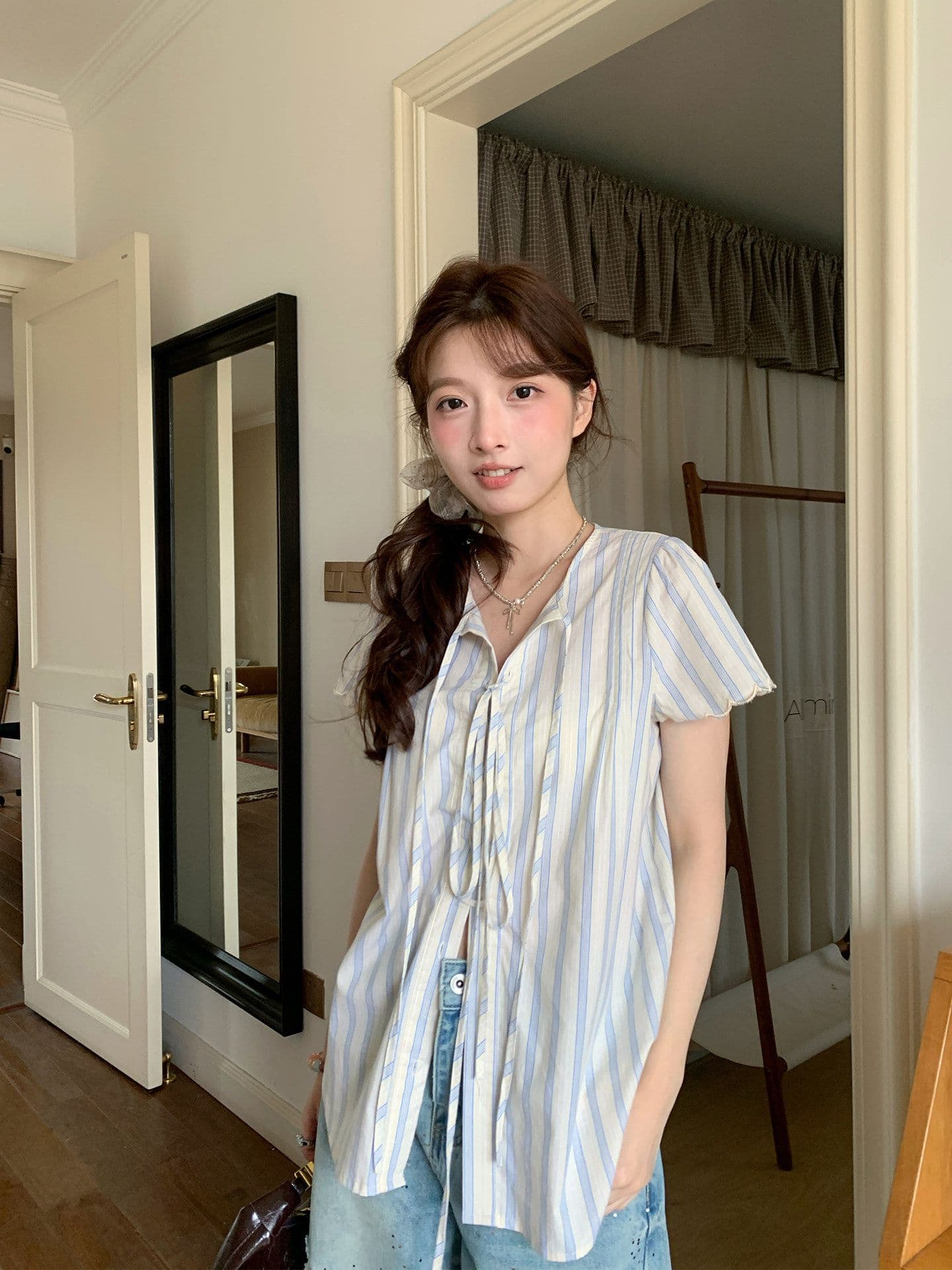 원본 셔틀 제직 기사 한 부서 아름다운 스트라이프 반팔 여성 셔츠 여름 고유 한 아름다운 레이스업 작은 셔츠 상세 이미지 10