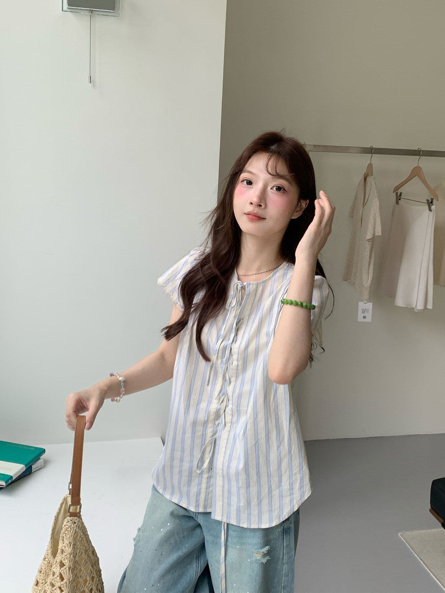 원본 셔틀 제직 기사 한 부서 아름다운 스트라이프 반팔 여성 셔츠 여름 고유 한 아름다운 레이스업 작은 셔츠 상세 이미지 22
