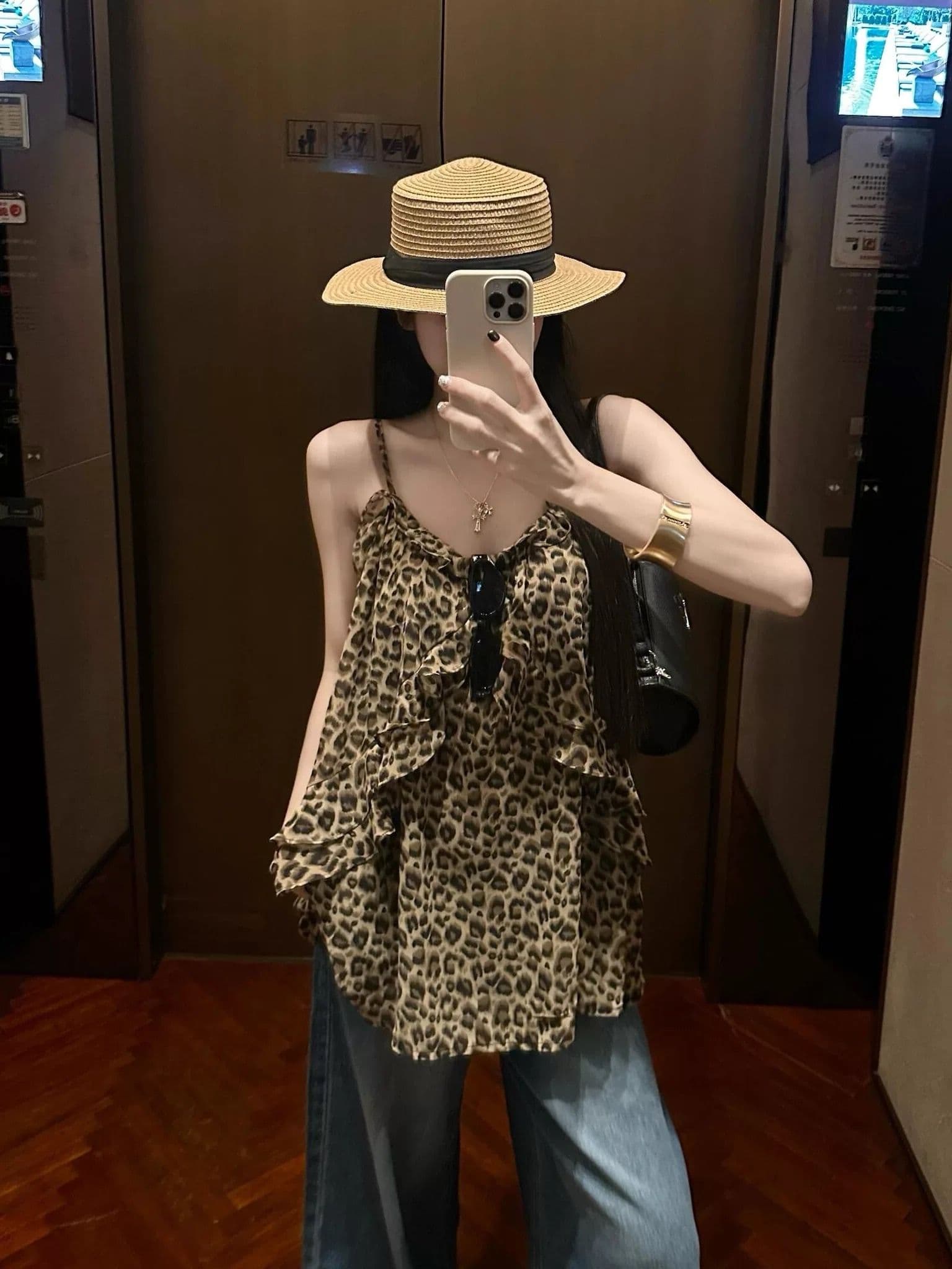 아메리칸 핫걸 도트 무늬 프릴 캐미솔 여름 외출용 경기 행침 목 레이스업 한 부서 쉬폰 루즈핏 맨위 상세 이미지 7