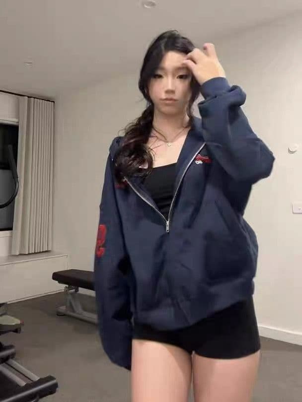 얇은 스타일 털이 있는 복잡한 블랙 하단 프린트 수건 자수 순수한 Mianhua 면 복합 후드티 여성 이미지 2