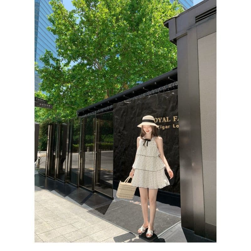 프랑스식 순수한 욕망 행침 목 도트 무늬 케이크 여성 드레스 여름 나비 매듭 민소매 루즈핏 연령 감소 프릴 짧은 치마 이미지 3