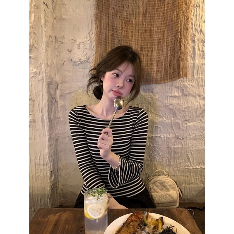32 순면 당겨 프레임 스트라이프 작은 스피커 중간 소매 보트 칼라 슬림해 보이는 다용도 출퇴근 디자인 센스 맨위