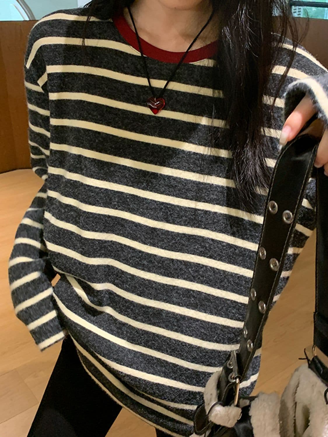 원본 토끼 울 양면 털 한 부서 스트라이프 루즈핏 긴팔 티셔츠 여성 인사이드 가져 가라. 수 있습니다. 외출용 느긋한 중간 길이 맨위 상세 이미지 9