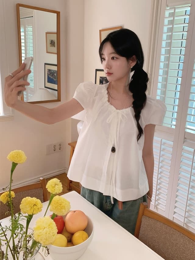 chic 한 부서 여름 부드러운 달콤함 작은 대중 미니멀리즘 레이스업 싱글 줄 버튼 거품 소매 셔츠 맨위 상세 이미지 1