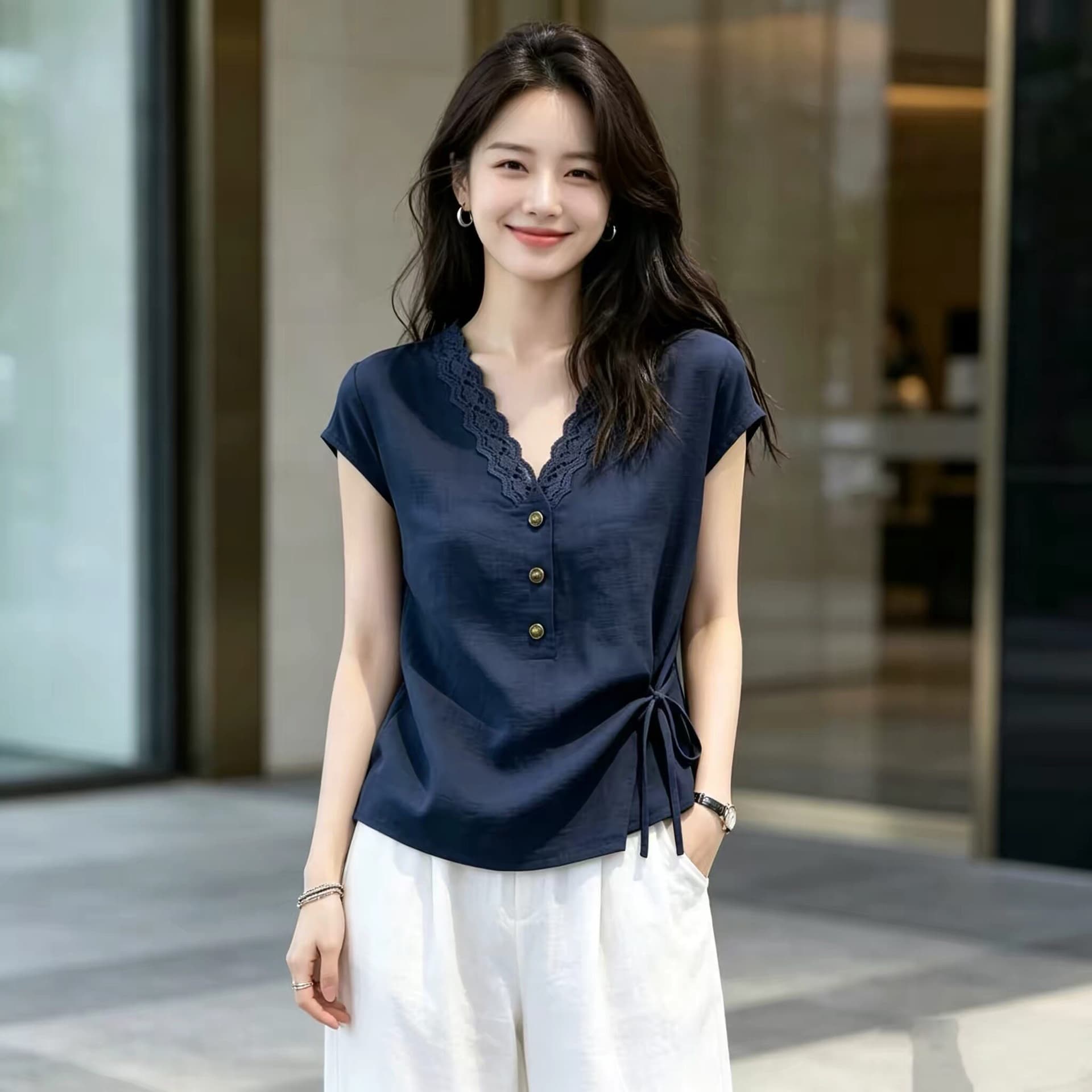 고급 센스 V넥 긍정적 인 어깨 반팔 여성 셔츠 2026 여름 새로운 빅 사이즈 지방 mm 스트랩 허리 수축 슬림해 보이는 맨위 상세 이미지 5