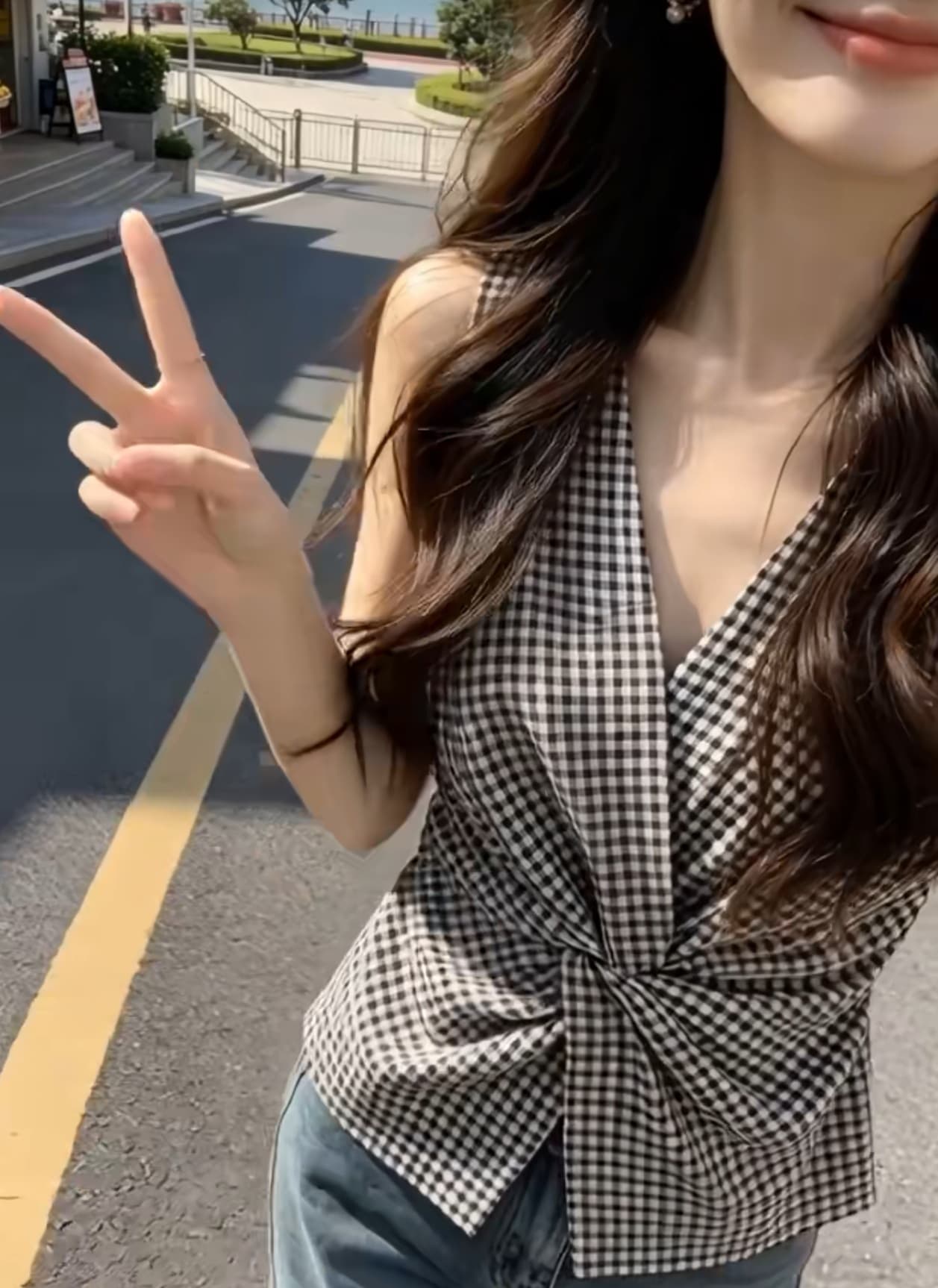 밤나무 니켈 니켈 얇은 스타일 오래된 돈 바람 흑인과 백인 체크무늬 조끼 여자 여름 고급 외국 가스 비틀림 디자인 센스 조끼 이미지 3