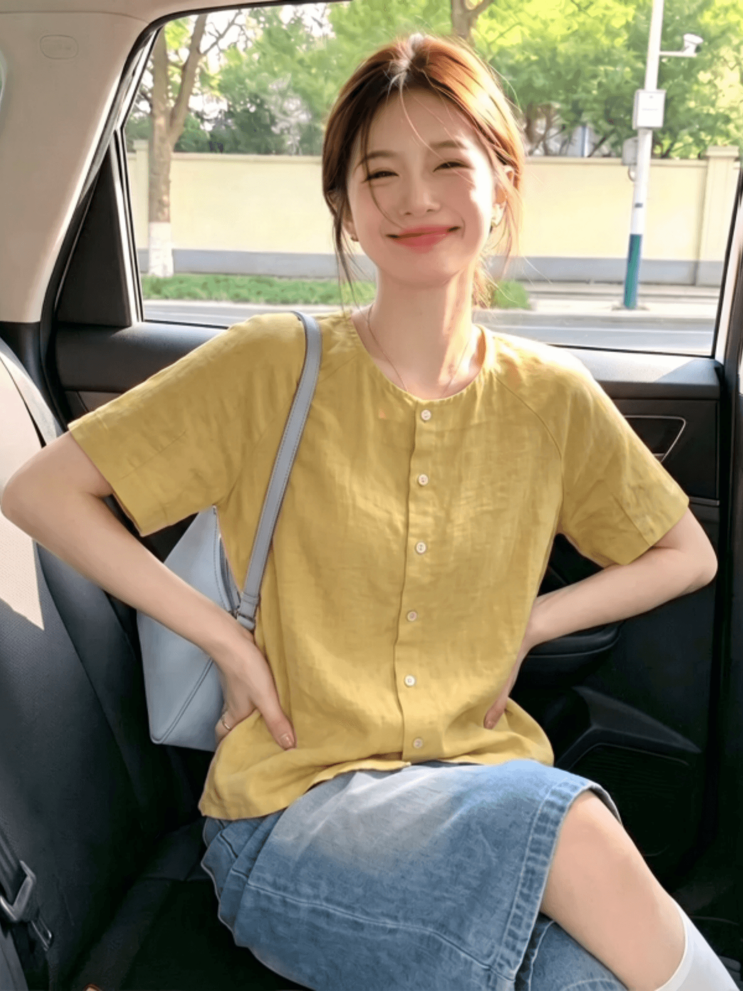 고급 센스 황색 라미 반팔 여성 셔츠 2026 새로운 여름 빅 사이즈 지방 mm 슬림해 보이는 긍정적 인 어깨 작은 셔츠 맨위 상세 이미지 3