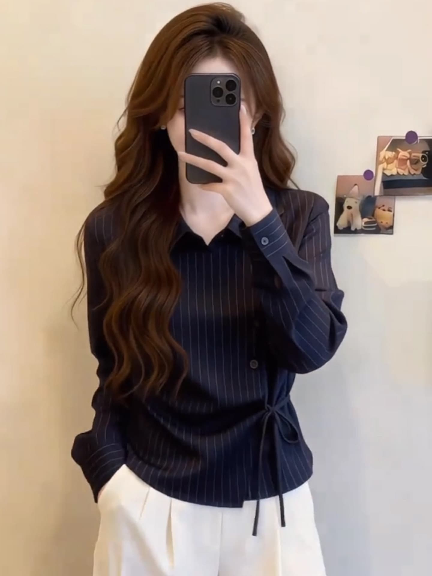 프랑스식 진한 파란색 스트라이프 폴로 칼라 긴팔 여성 셔츠 이른 가을 디자인 센스 측면 단추 레이스업 허리 수축 품격 맨위 상세 이미지 2