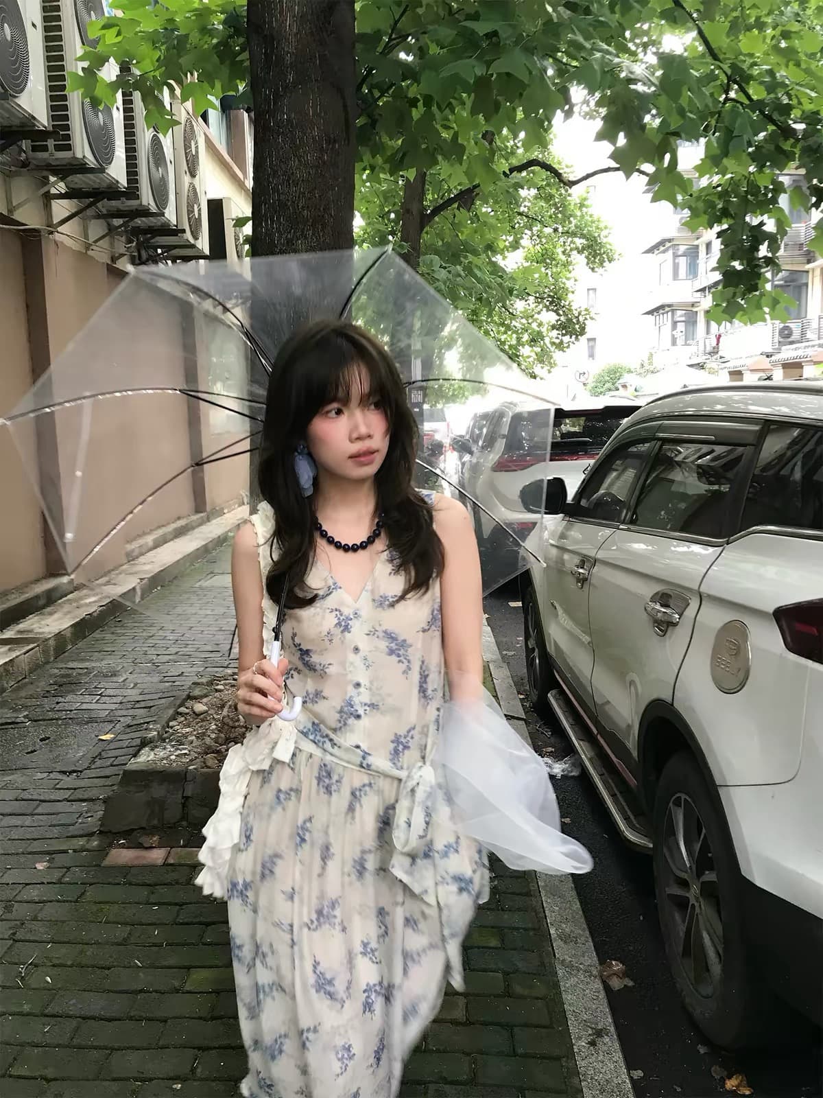 안녕 안녕 건배 오리지널 블루 히아신스 잔디 산소 센스 V넥 주간 실크 조끼 벨트 드레스 봄 여름 여성 이미지 2
