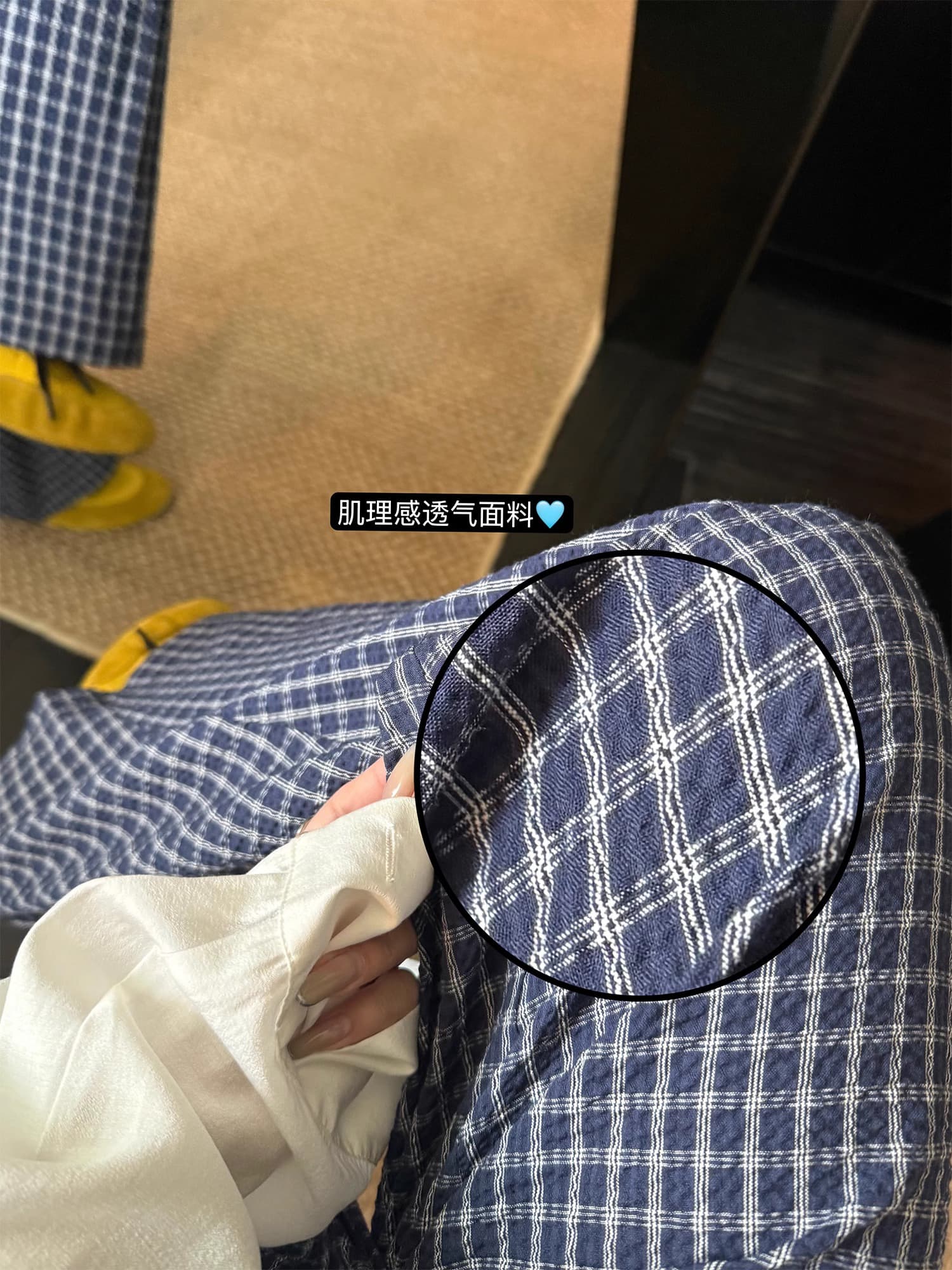 섬 버블 면 체크무늬 바지 마이크로 주름 질감 센스 루즈핏 낫 바지 캐주얼 바지 긴 바지 여성 이미지 4