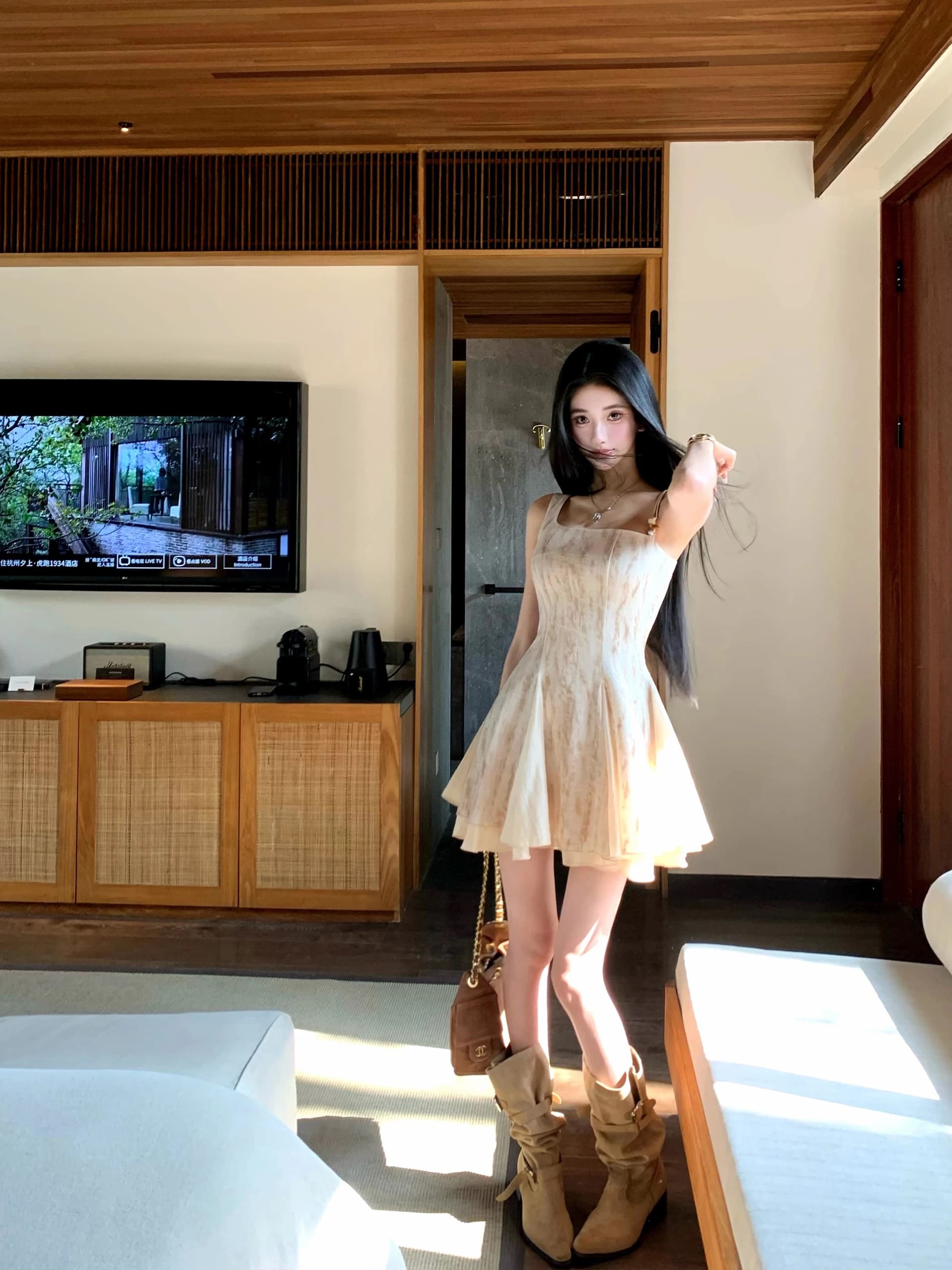 barb chill3 18 봄 여름 신제품 홀치기 염색 프린트 슬립 드레스 디자인 센스 비대칭 어깨끈 이미지 3