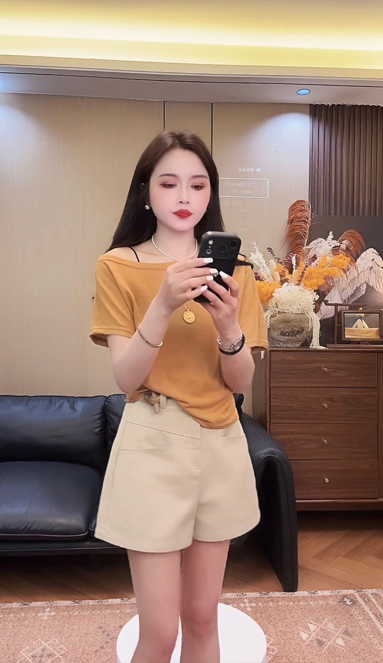 부드러운 찹쌀 한 단어 1984 여름 비스듬한 칼라 오프숄더 품격 슬림해 보이는 다용도 작은 맨위 이미지 4