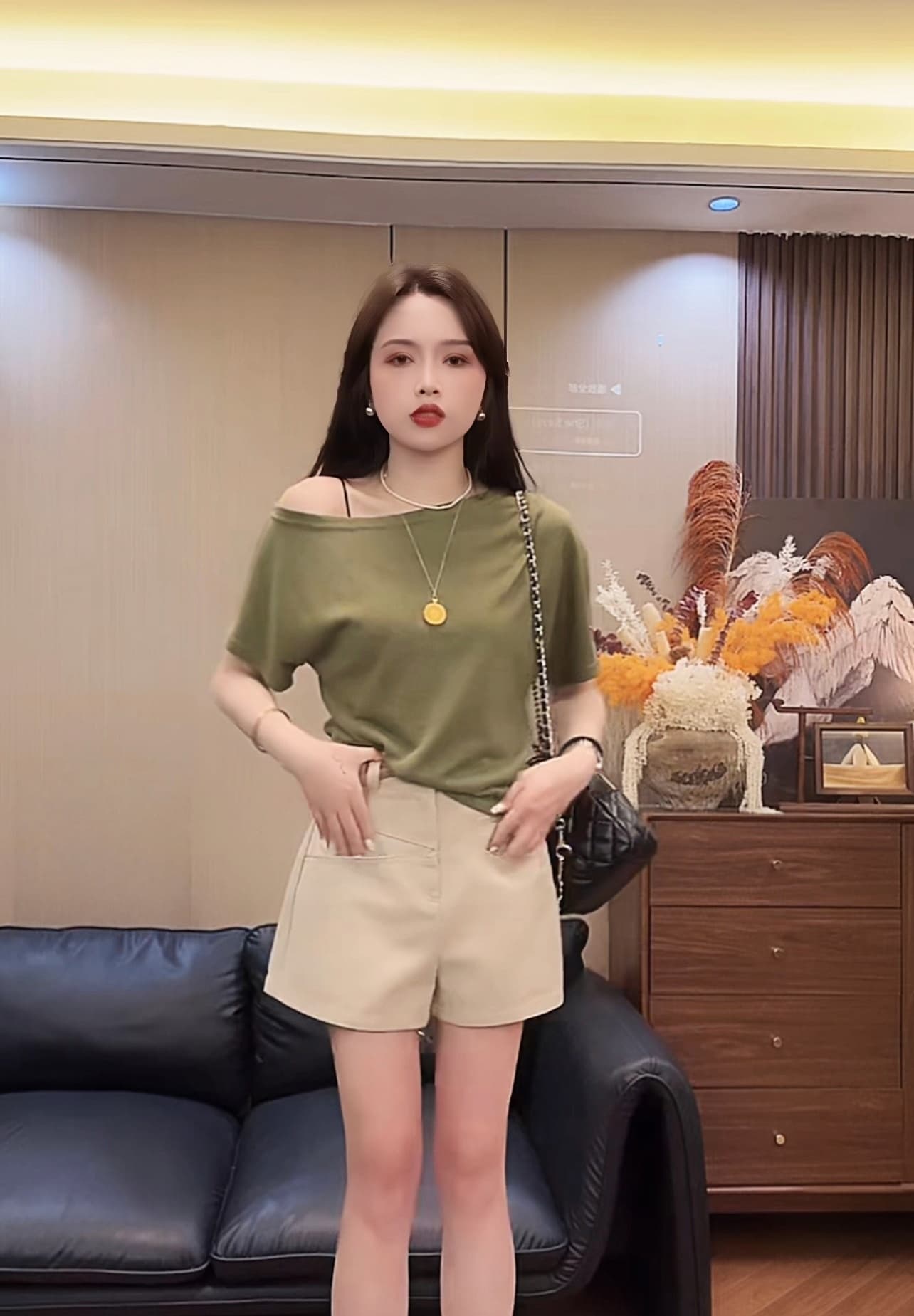 부드러운 찹쌀 한 단어 1984 여름 비스듬한 칼라 오프숄더 품격 슬림해 보이는 다용도 작은 맨위 상세 이미지 4