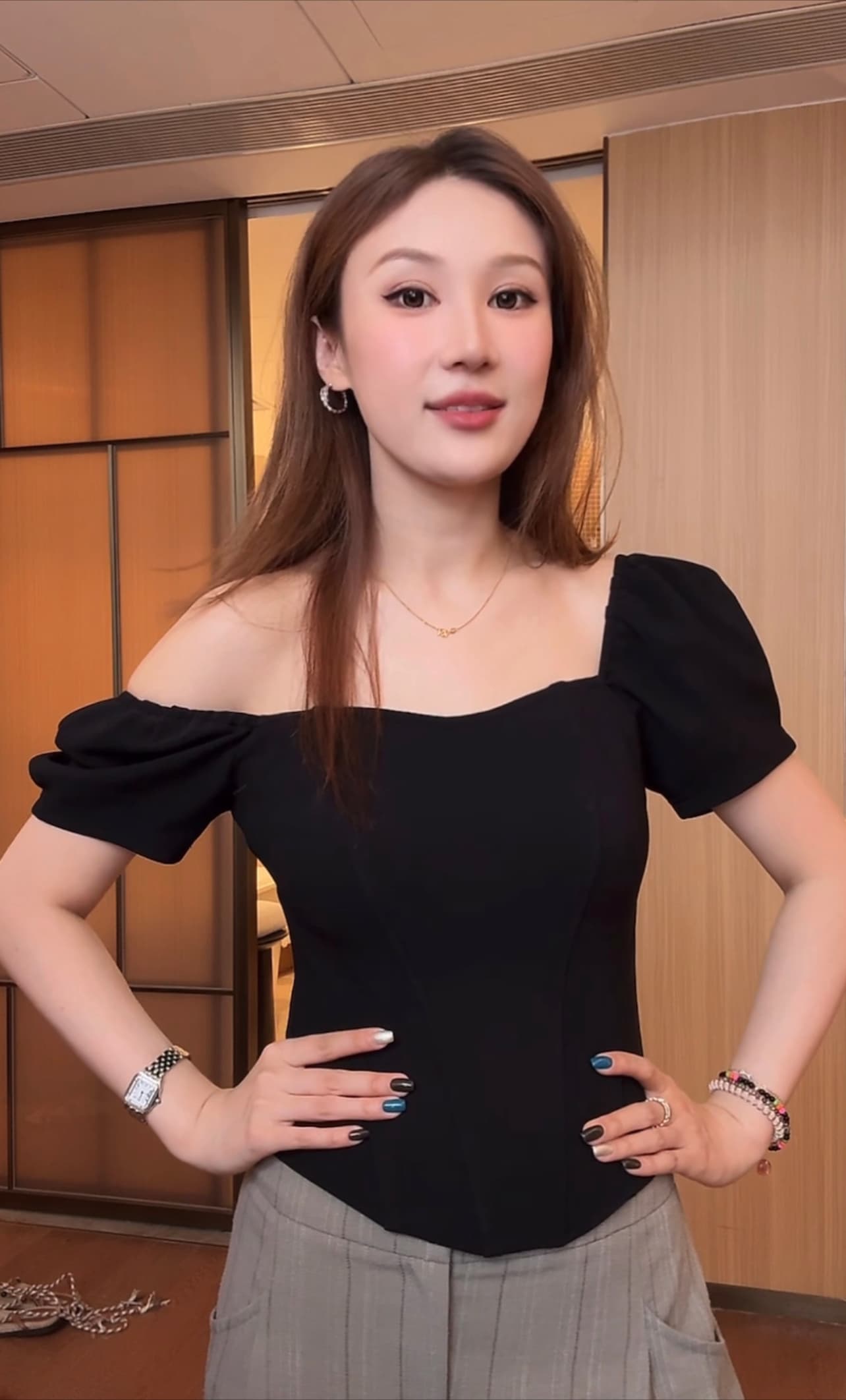 2026 여름 오리지널 고급 센스 슬림해 보이는 생선뼈 통기성 맨위 상세 이미지 6