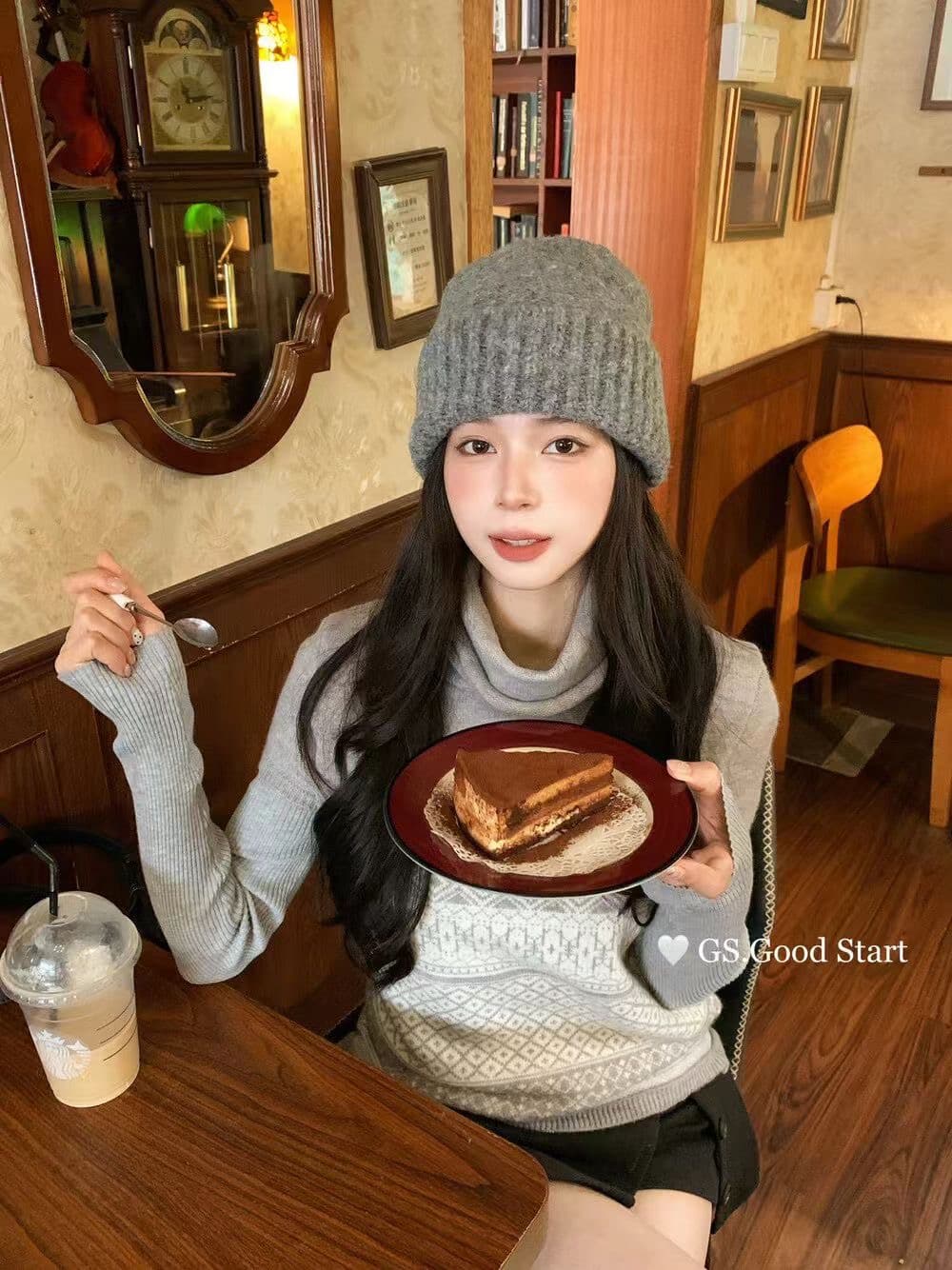 공정한 섬 레트로 자카드 터틀넥 스웨터 여자 이른 봄 새로운 고급 센스 품격 반팔 니트 티셔츠 맨위 트렌디 상세 이미지 6