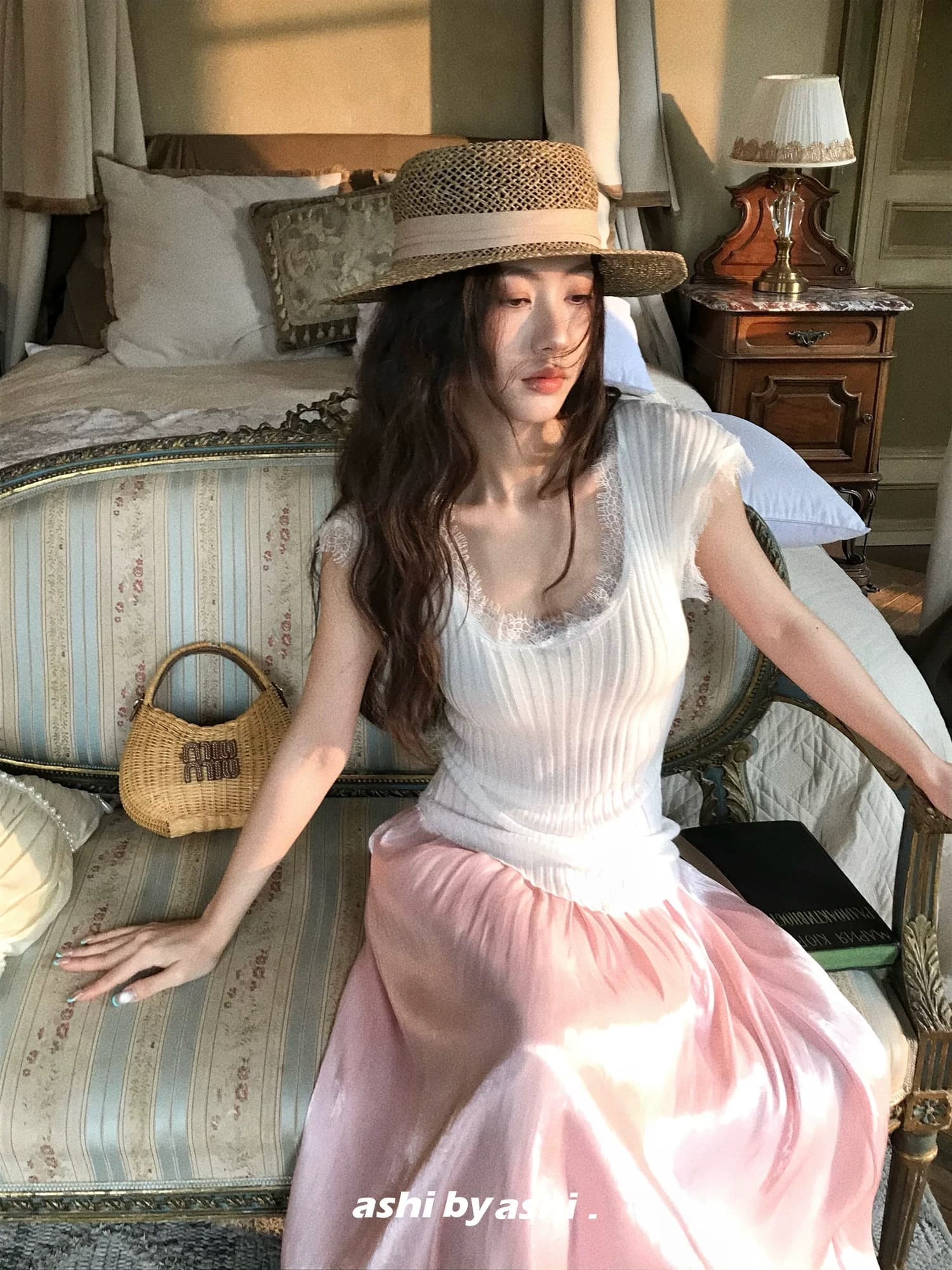 보다 큼 시 제니 ~ 중 여행 프랑스식 대 u 칼라 레이스 레이스 패치워크 몸매 가꾸기 니트 스웨터 여성 슬림해 보이는 맨위