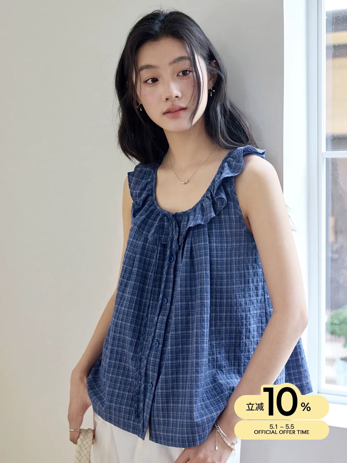 한 부서 배색 체크무늬 레이스업 나비 매듭 캐미솔 2026 여름 민소매 프릴 다용도 맨위 상세 이미지 1