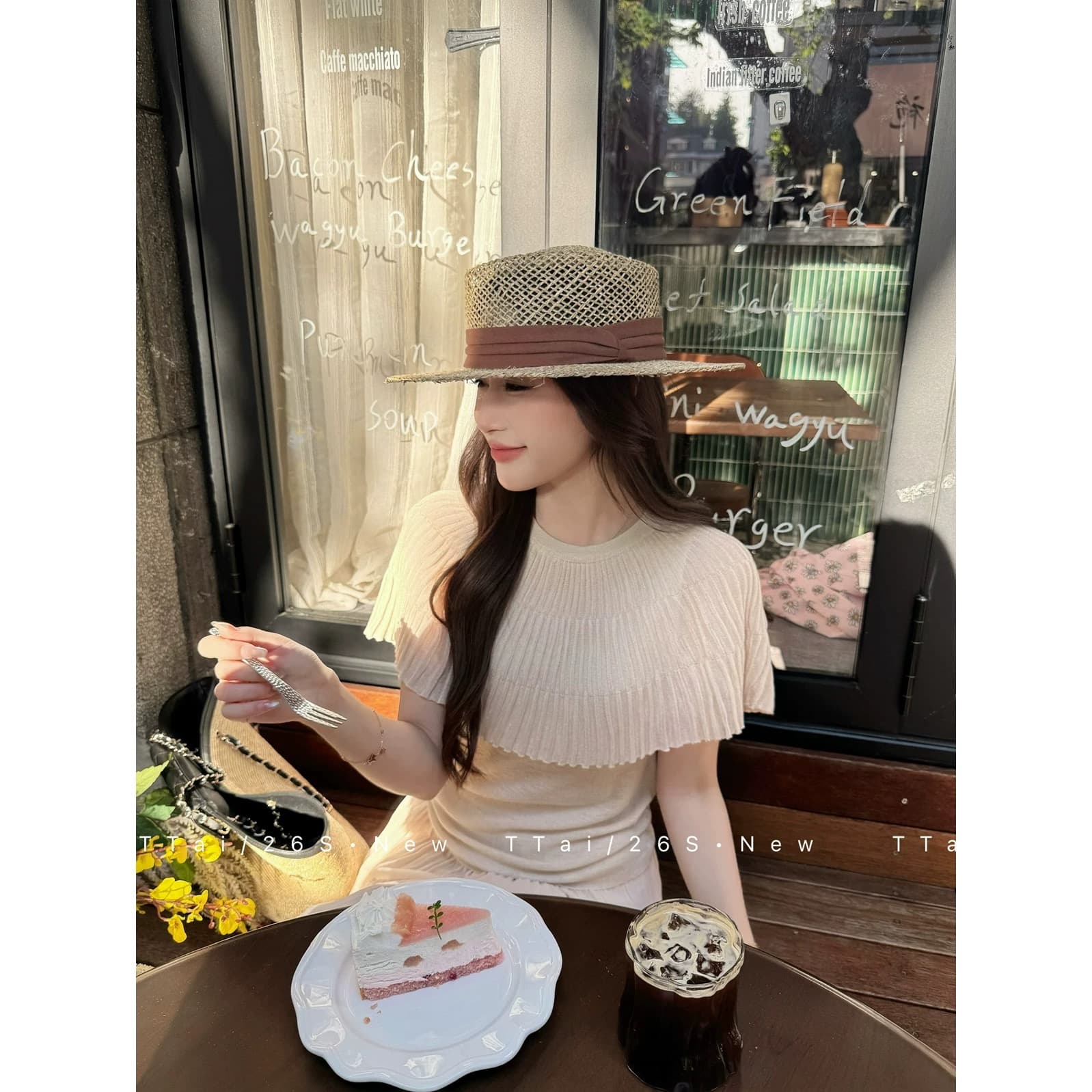 페이크 레이어드 프릴 바늘 티셔츠 여성 미니멀리즘 패션 디자인 센스 몸매 가꾸기 슬림해 보이는 맨위 여성 상세 이미지 4