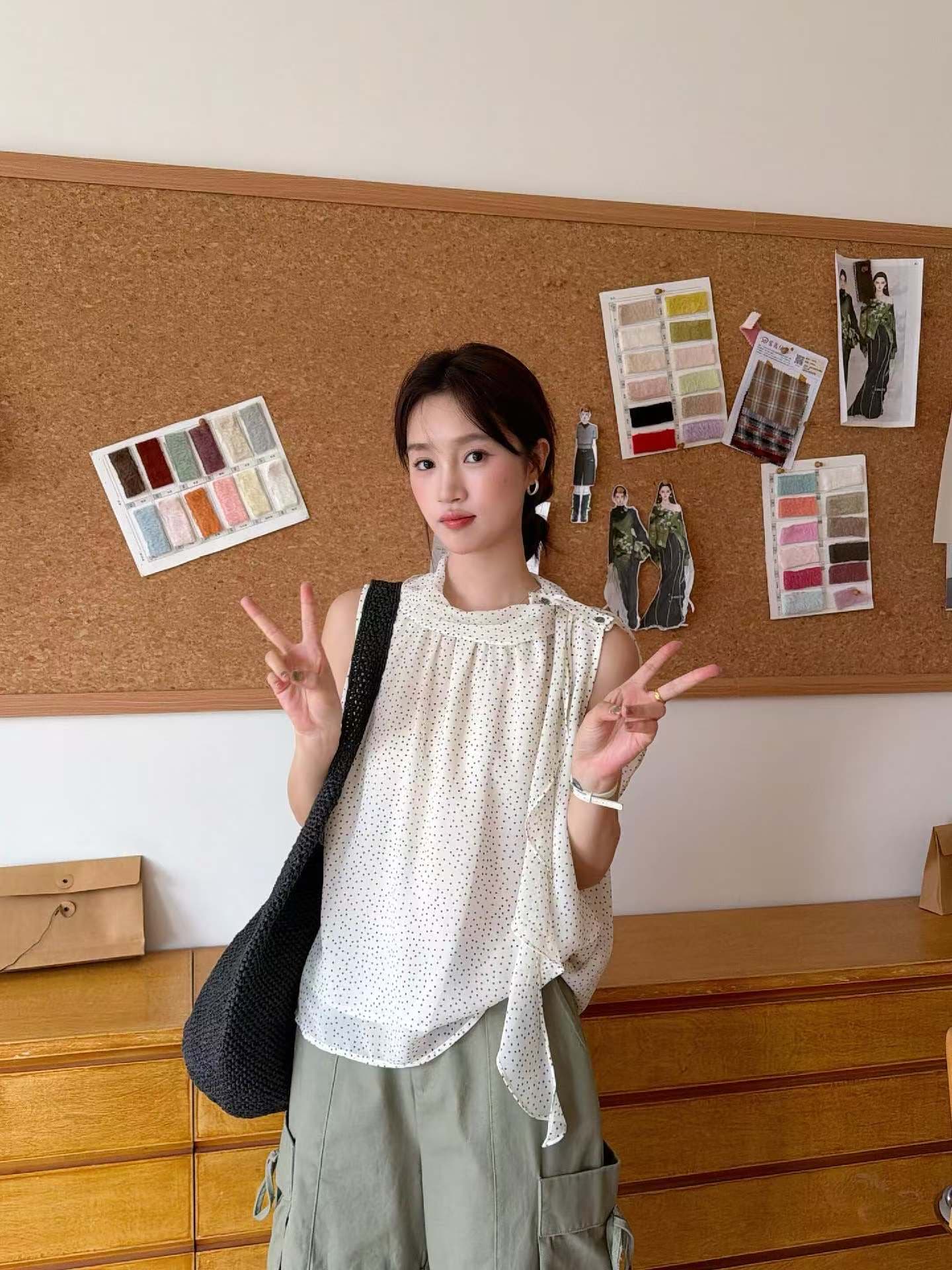 한 부서 레트로 체크무늬 흔들다 칼라 민소매 조끼 2026 년 여름 품격 다용도 작은 대중 디자인 센스 맨위 상세 이미지 9