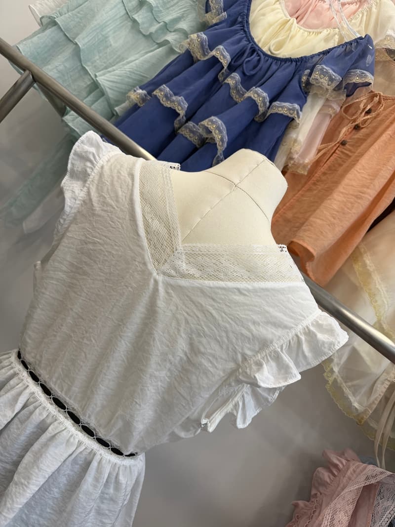 순수한 욕망 바람 검정색 V넥 레이스 캐미솔 여름 허리 수축 슬림해 보이는 케이크 층 인형 셔츠 맨위 상세 이미지 11