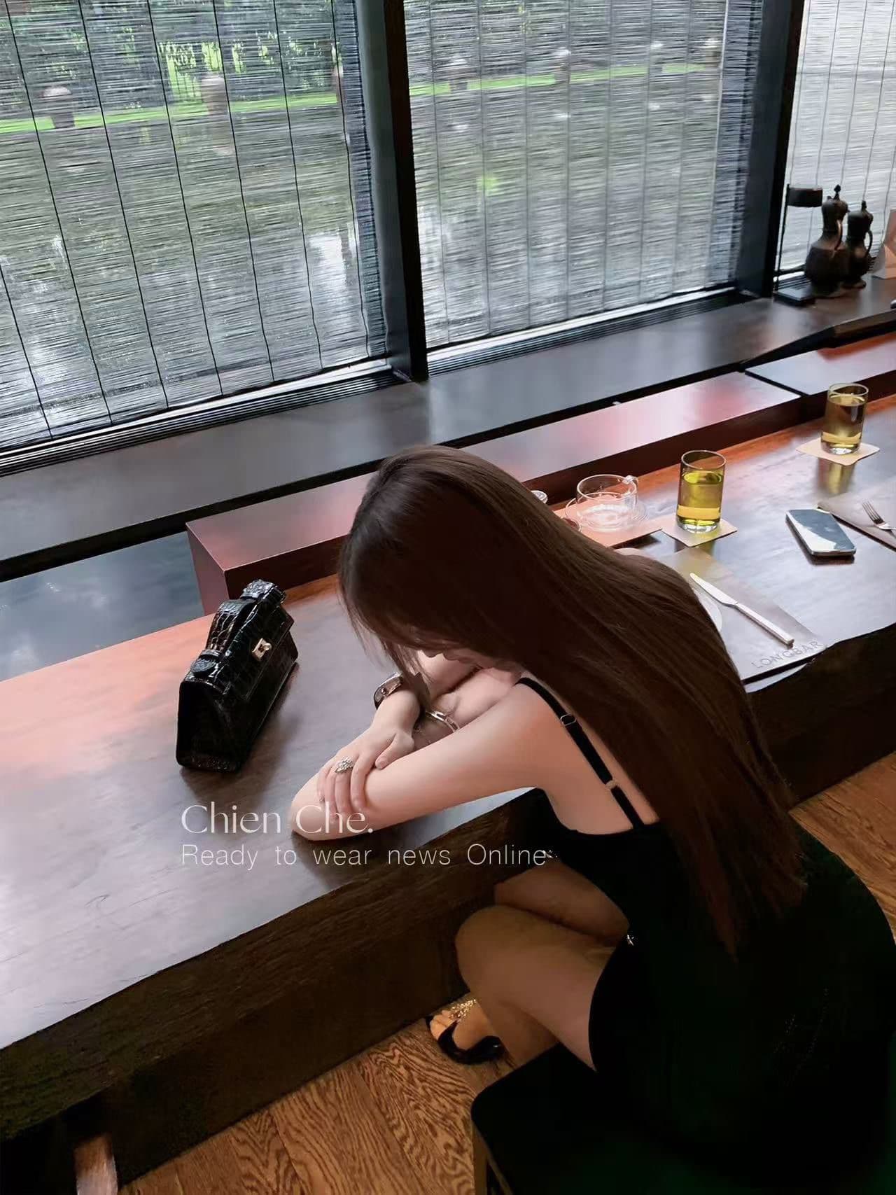 자동차 늦게 En chien 검정색 니트 슬립 드레스 여름 작은 샤넬 스타일 섹시함 몸매 가꾸기 타이트 스커트 만나는 여성 드레스 상세 이미지 3