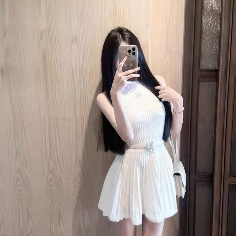 프랑스식 미니멀리즘 명문 여성 품격 플리츠 니트 여성 드레스 여름 섹션 스와로브스키 벨트 허리 수축 작은 키 민소매 치마