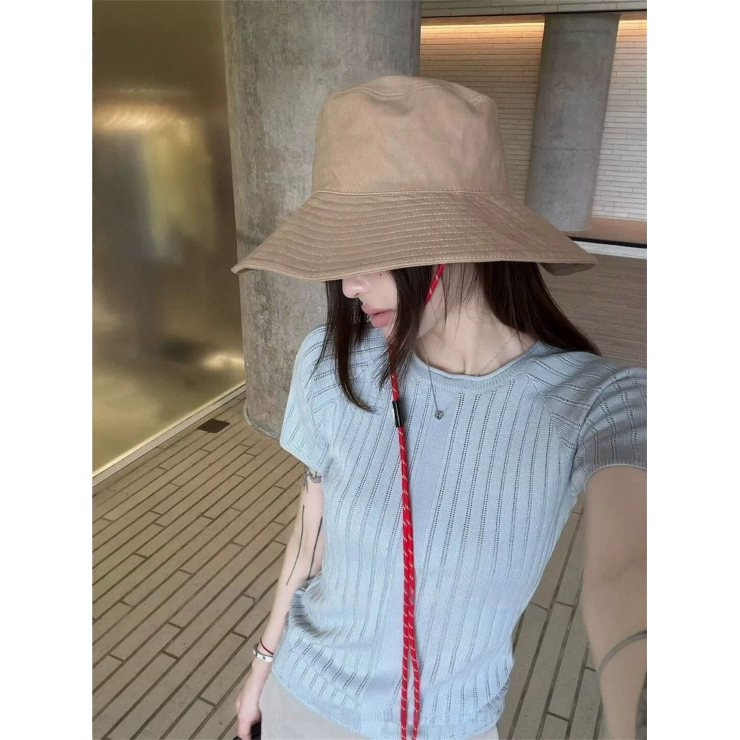 한 부서 고급 센스 반팔 라운드 넥 니트 스웨터 여성 여름 작은 키 몸매 가꾸기 허리 수축 슬림해 보이는 쇼트 스타일 인사이드 잡아라. 의류 상세 이미지 3