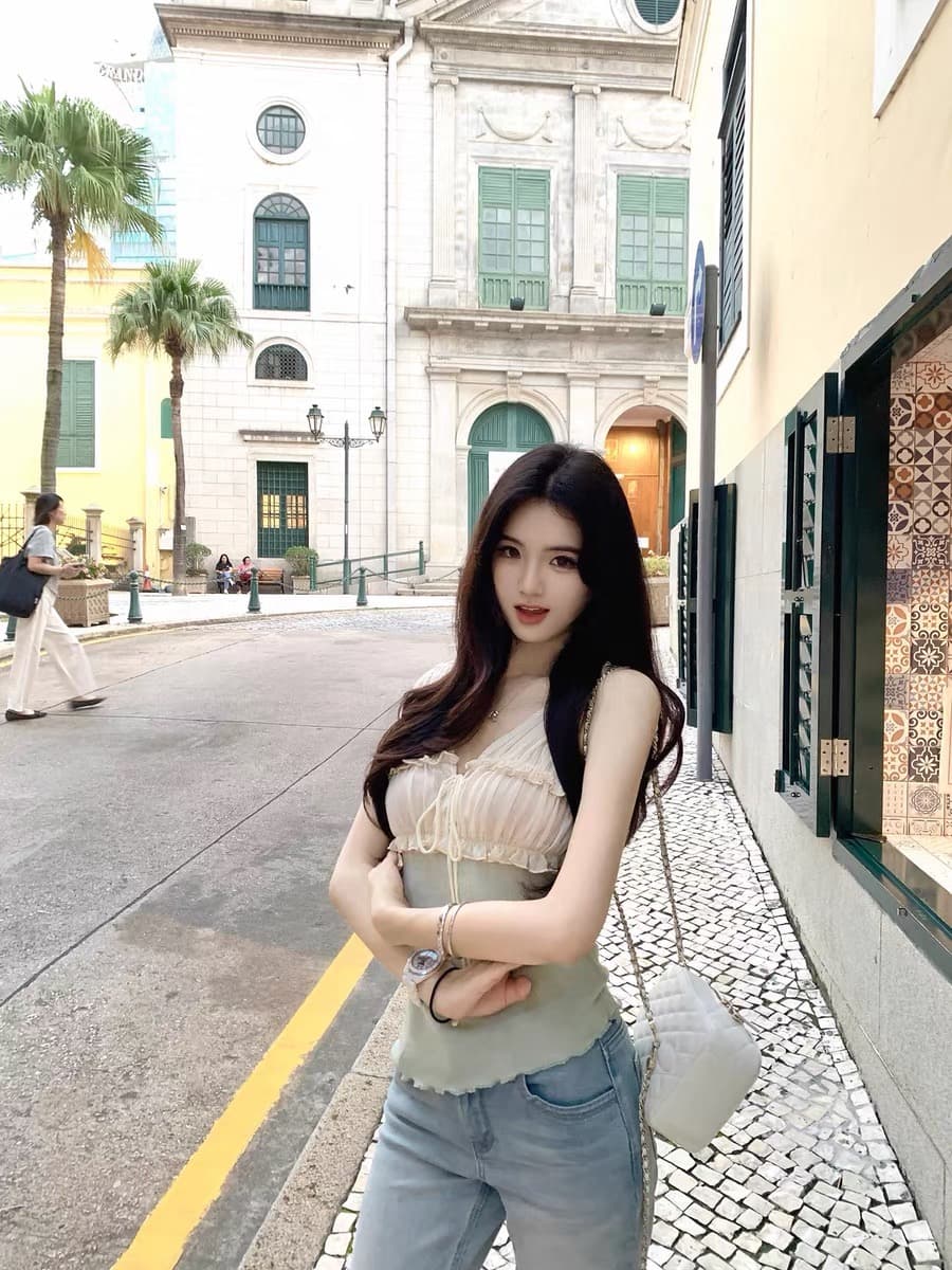 famouswang 여름 낭만주의 중년 센스 레트로 프랑스식 하프 ~을 통해 패치워크 보다 작은 서울 니트 캐미솔 이미지 2