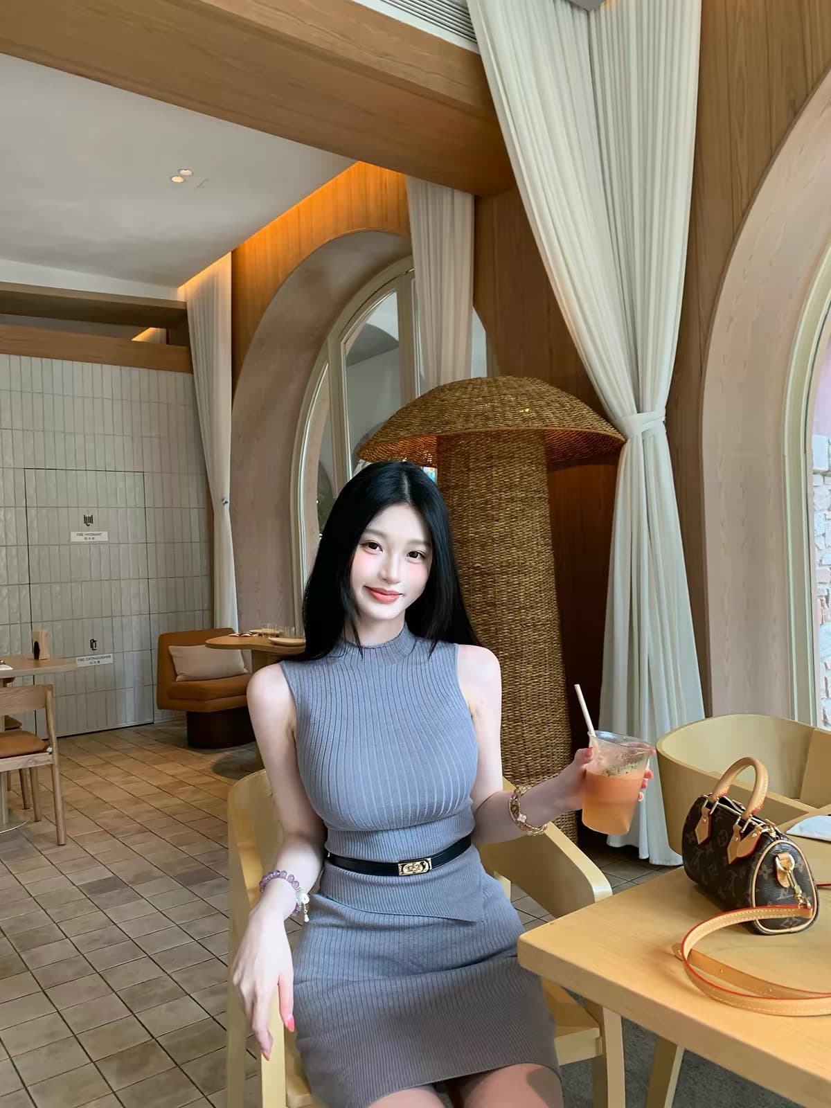 farte shop 모니카 회색 민소매 털 짠 셔츠 반 스커트 세트 여성 봄 여름 몸매 가꾸기 투피스 세트 이미지 2