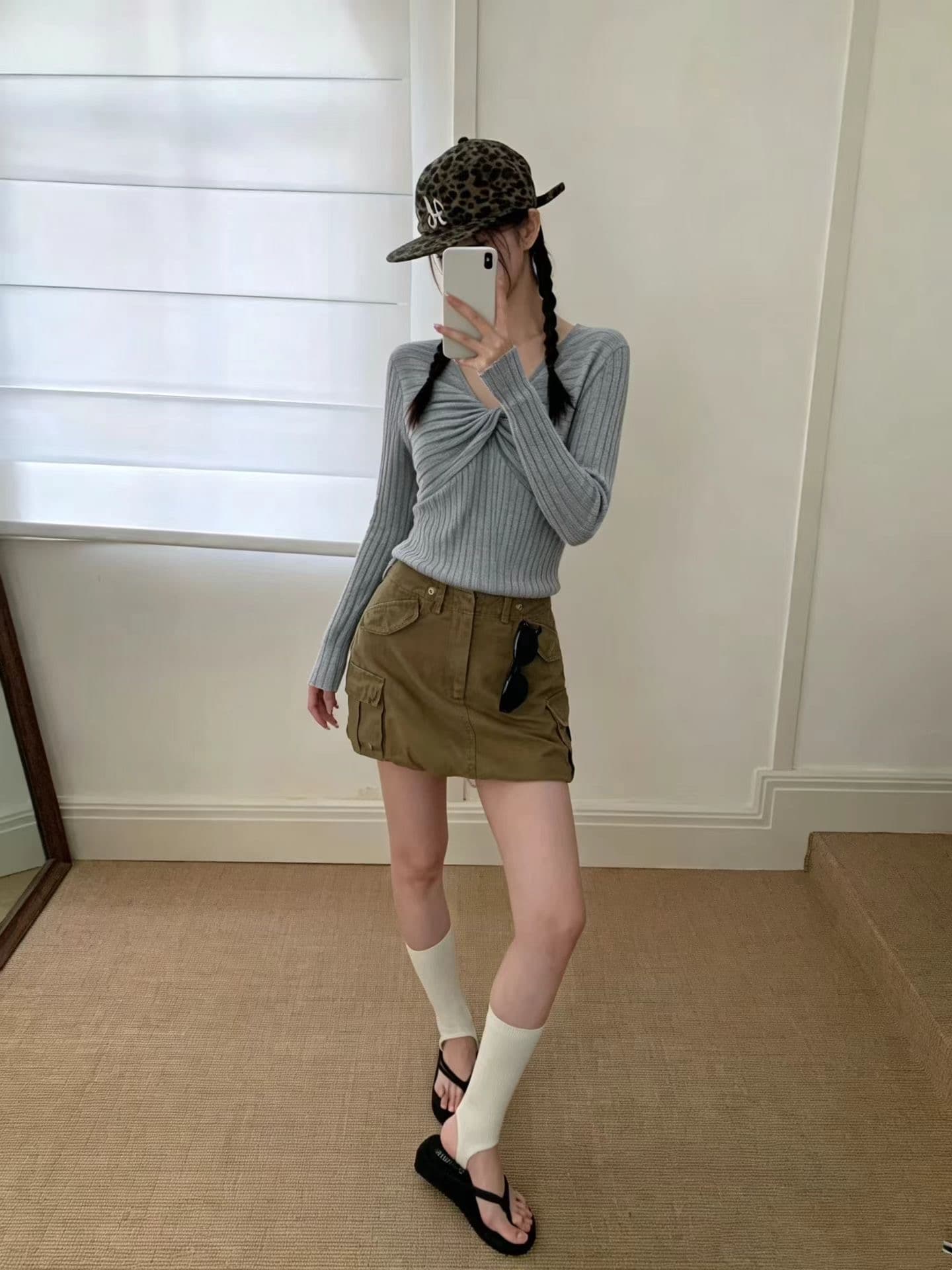 부드러운 기타 색상 시스템 십자가 비틀림 V넥 긴팔 기본 셔츠 구덩이 기사 질감 부드러운 찹쌀 프로 피부 출퇴근 인사이드 가져 가라. 이른 가을 이미지 4