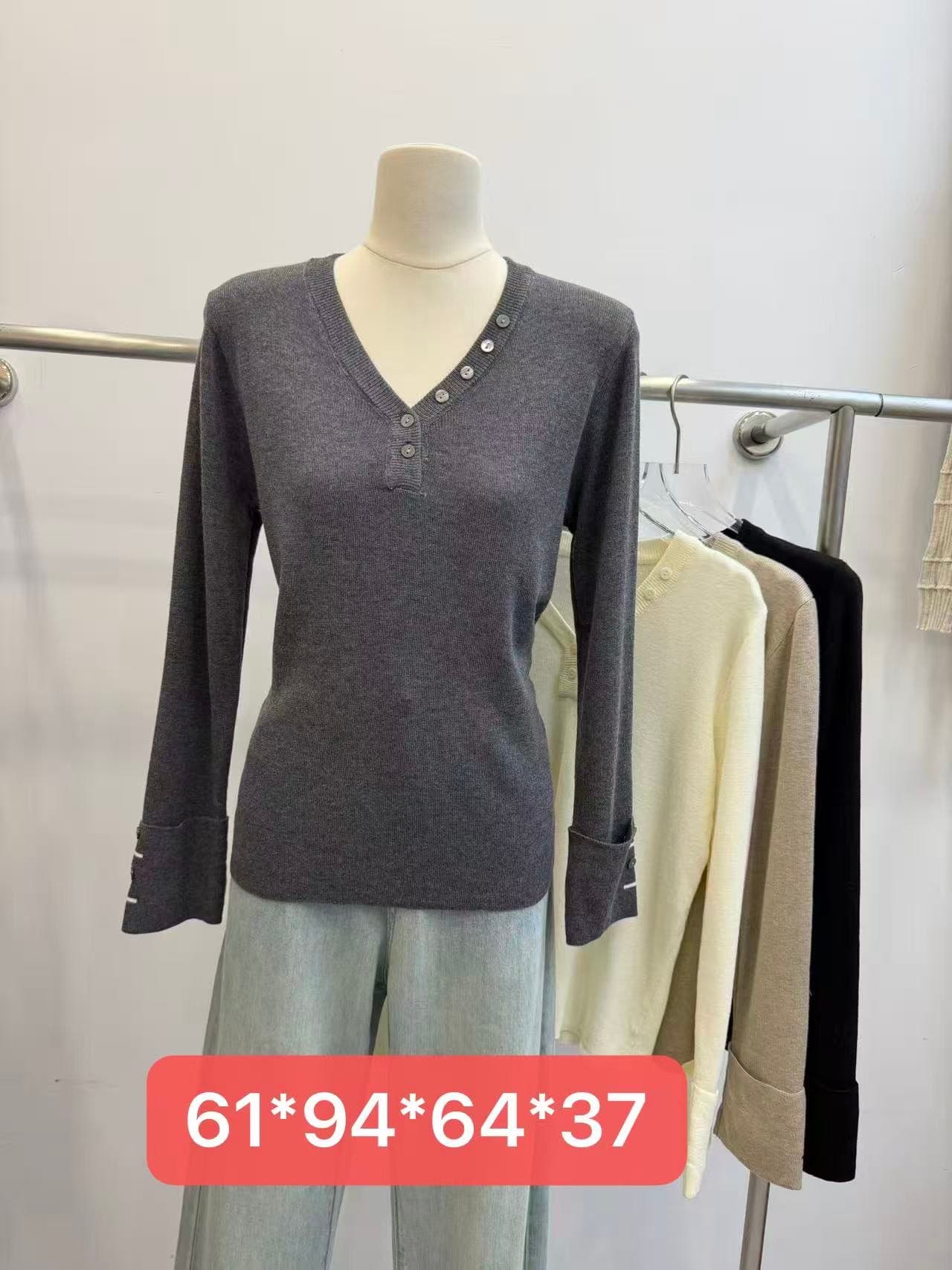 오래된 돈 바람 미니멀리즘 V넥 단추 긴팔 니트 기본 셔츠 여성 가을 겨울철 새로운 품격 몸매 가꾸기 슬림해 보이는 맨위 상세 이미지 6