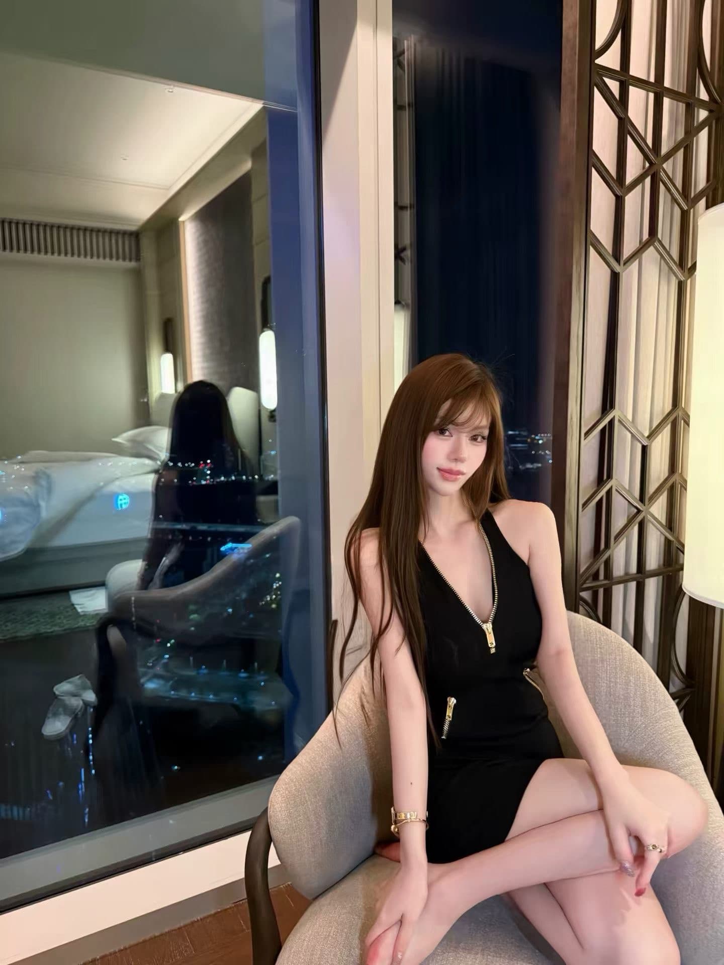 로얄 자매 바람 Chic 지퍼 행침 목 여성 드레스 여름 고급 센스 섹시함 민소매 몸매 가꾸기 슬림해 보이는 타이트 스커트 미니 스커트 상세 이미지 11