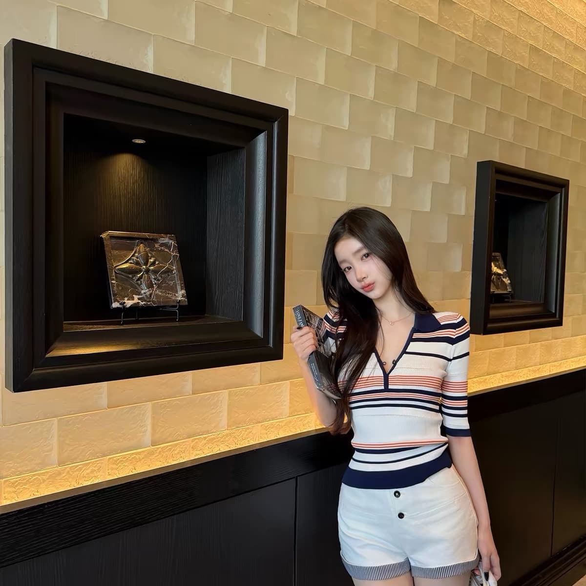 okmashop 오래된 돈 출퇴근 원단 단단한 실제로 질감 긍정적 인 어깨 중간 소매 배색 몸매 가꾸기 스트라이프 니트 스웨터 이미지 4