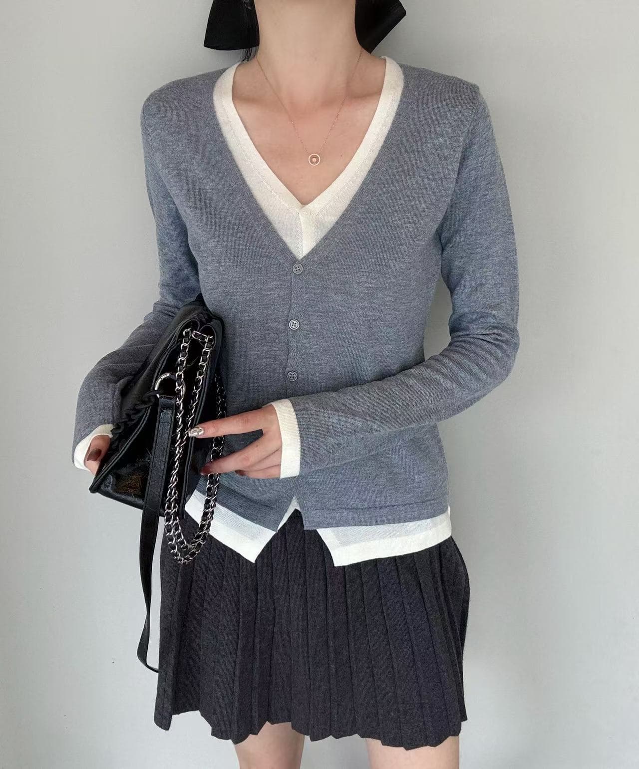 한 부서 레트로 디자인 센스 배색 패치워크 페이크 레이어드 V넥 긴팔 오픈 가디건 여성 슬림해 보이는 다용도 니트 스웨터 맨위 이미지 4
