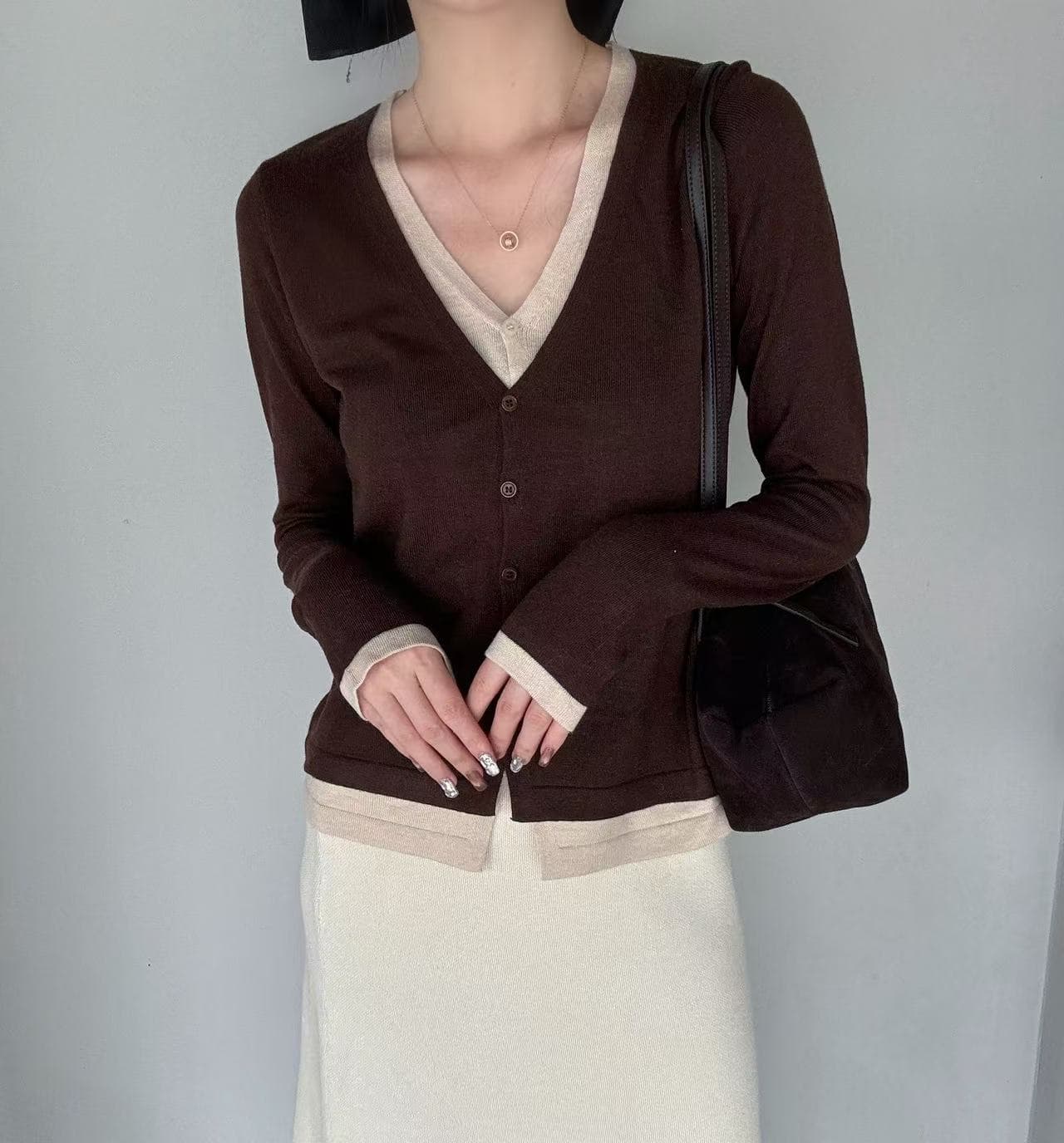 한 부서 레트로 디자인 센스 배색 패치워크 페이크 레이어드 V넥 긴팔 오픈 가디건 여성 슬림해 보이는 다용도 니트 스웨터 맨위 상세 이미지 11